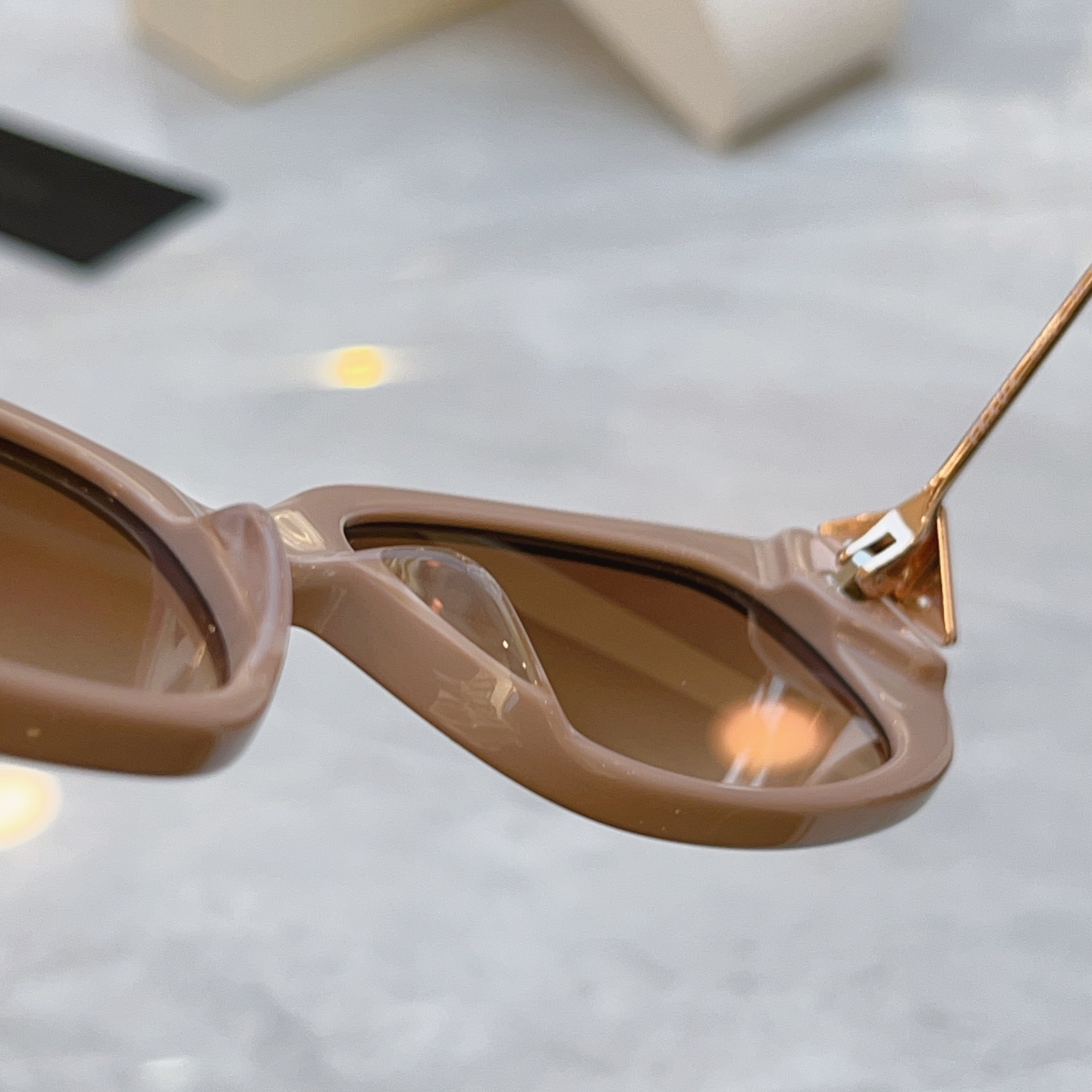 ，【PRAD*】普拉*达新款太阳镜🕶️，MODEL：PR D65S，SIZE：54口18-145