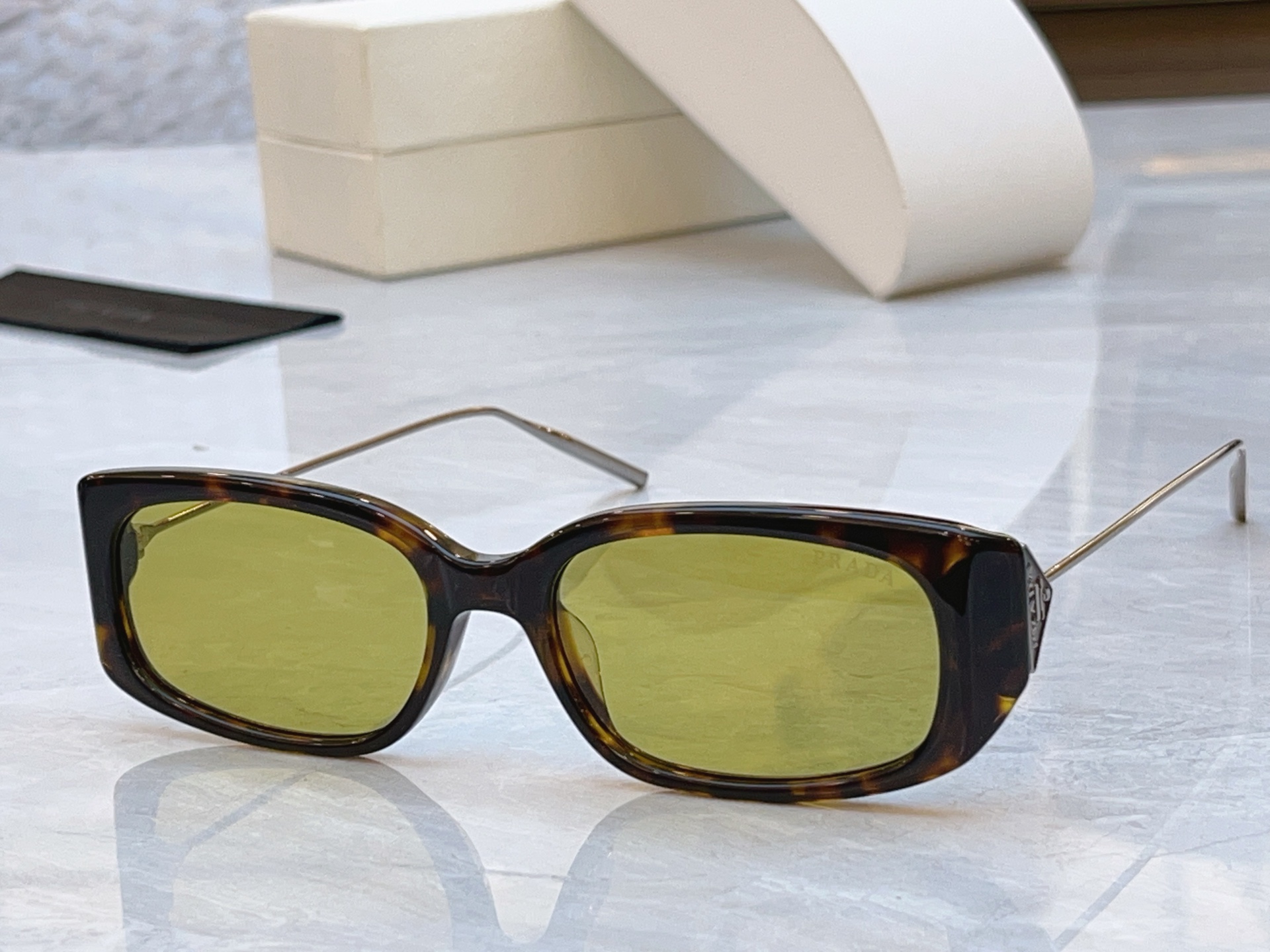 ，【PRAD*】普拉*达新款太阳镜🕶️，MODEL：PR D65S，SIZE：54口18-145