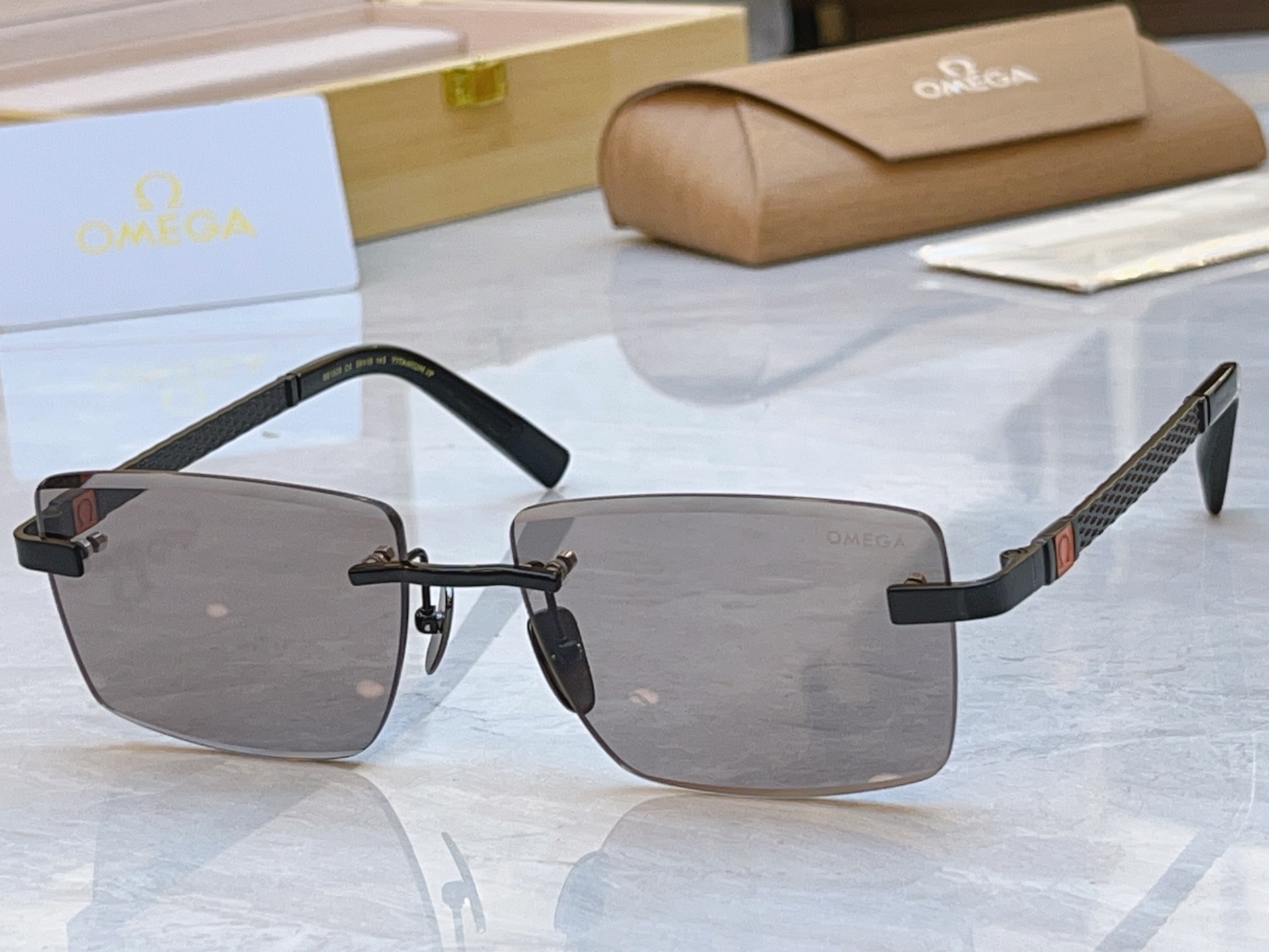 ，【OWEG*】欧米*茄新款太阳镜， MODEL：SS1325，SIZE：58口16-145