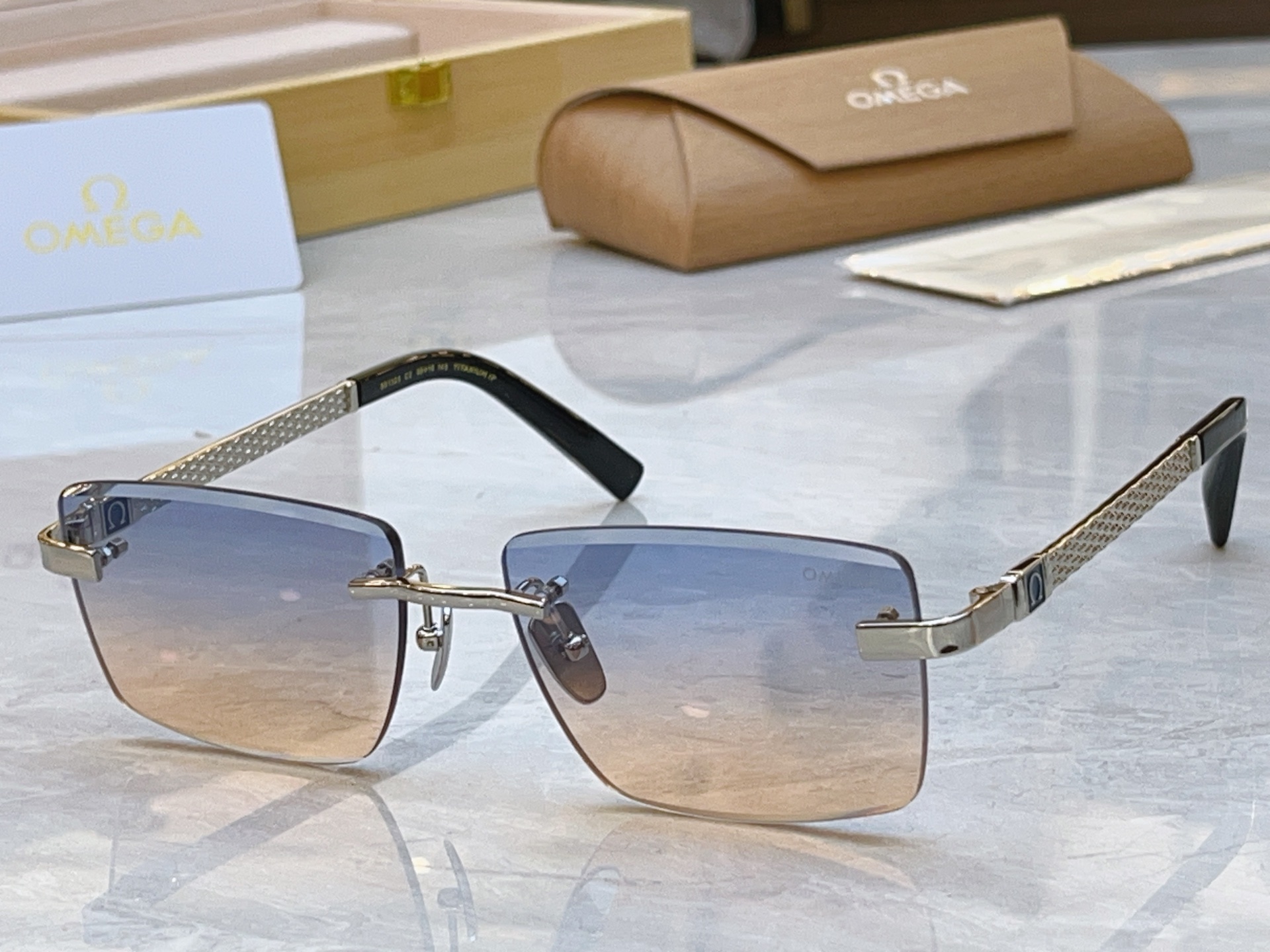，【OWEG*】欧米*茄新款太阳镜， MODEL：SS1325，SIZE：58口16-145