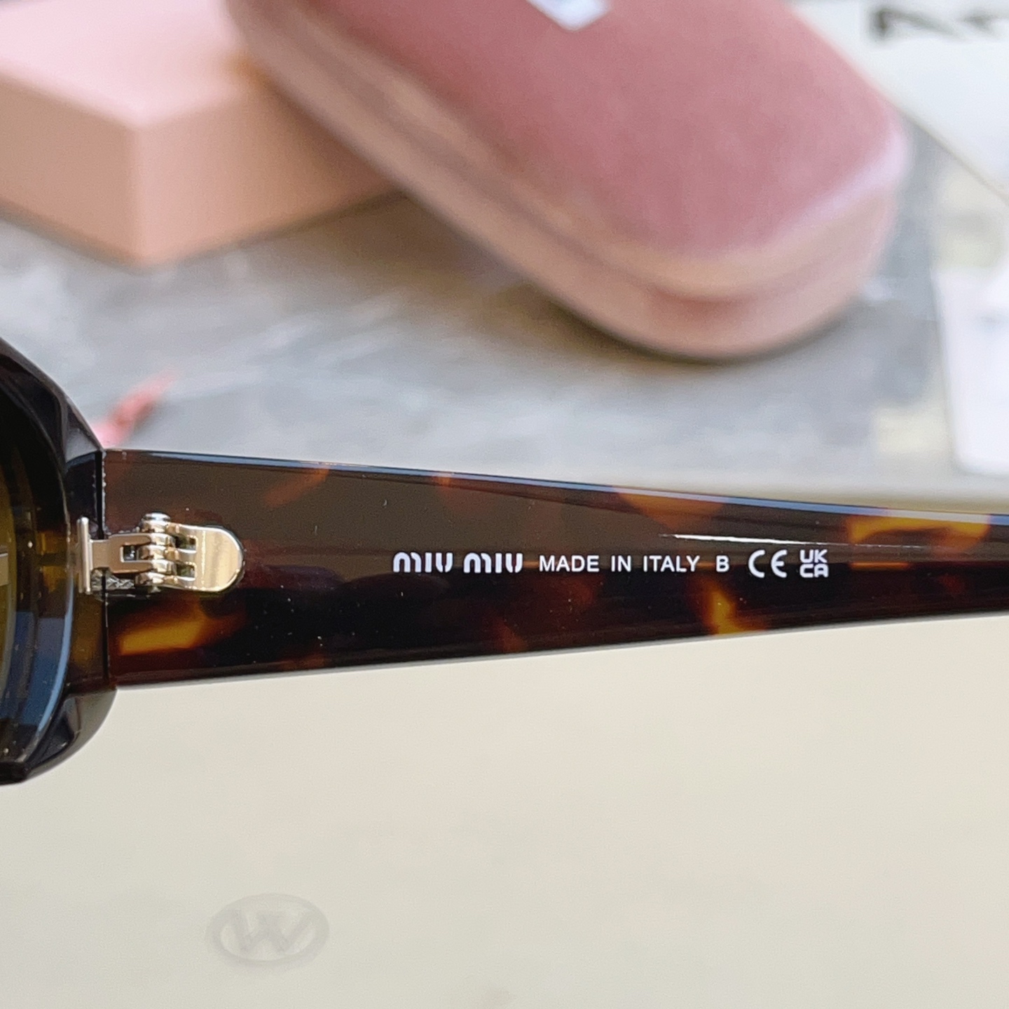 ，【MIUMI*】缪*缪新款太阳镜 高版本✨，Mod:MU C05-U，SIZE:52口19-135
