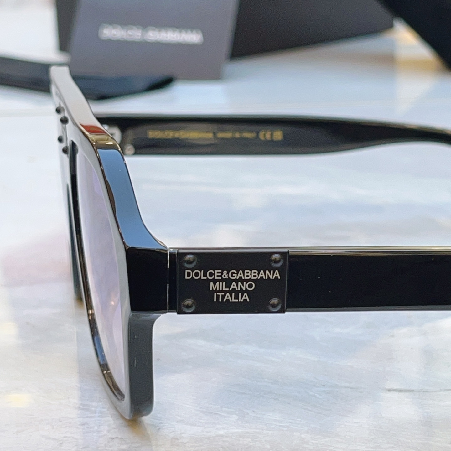 ，【DOLCE & GABBAN*】D*G新款太阳镜，MODEL：DG4433，SIZE：56口18-145