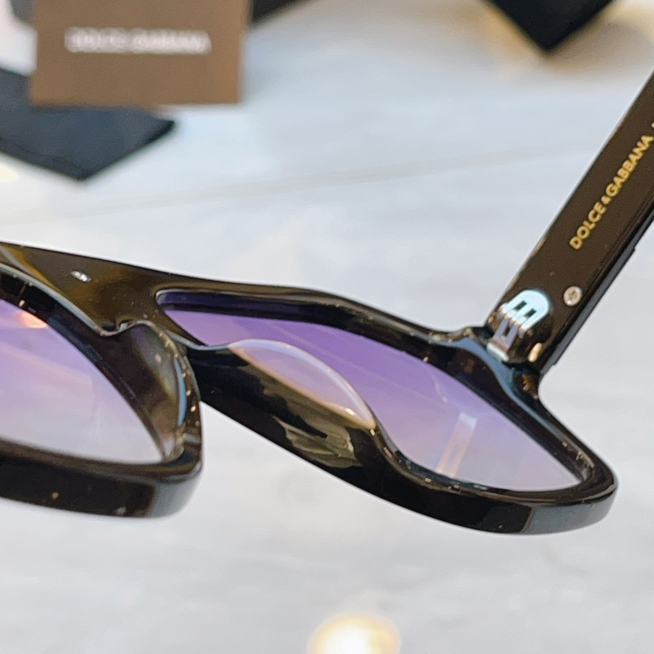 ，【DOLCE & GABBAN*】D*G新款太阳镜，MODEL：DG4433，SIZE：56口18-145