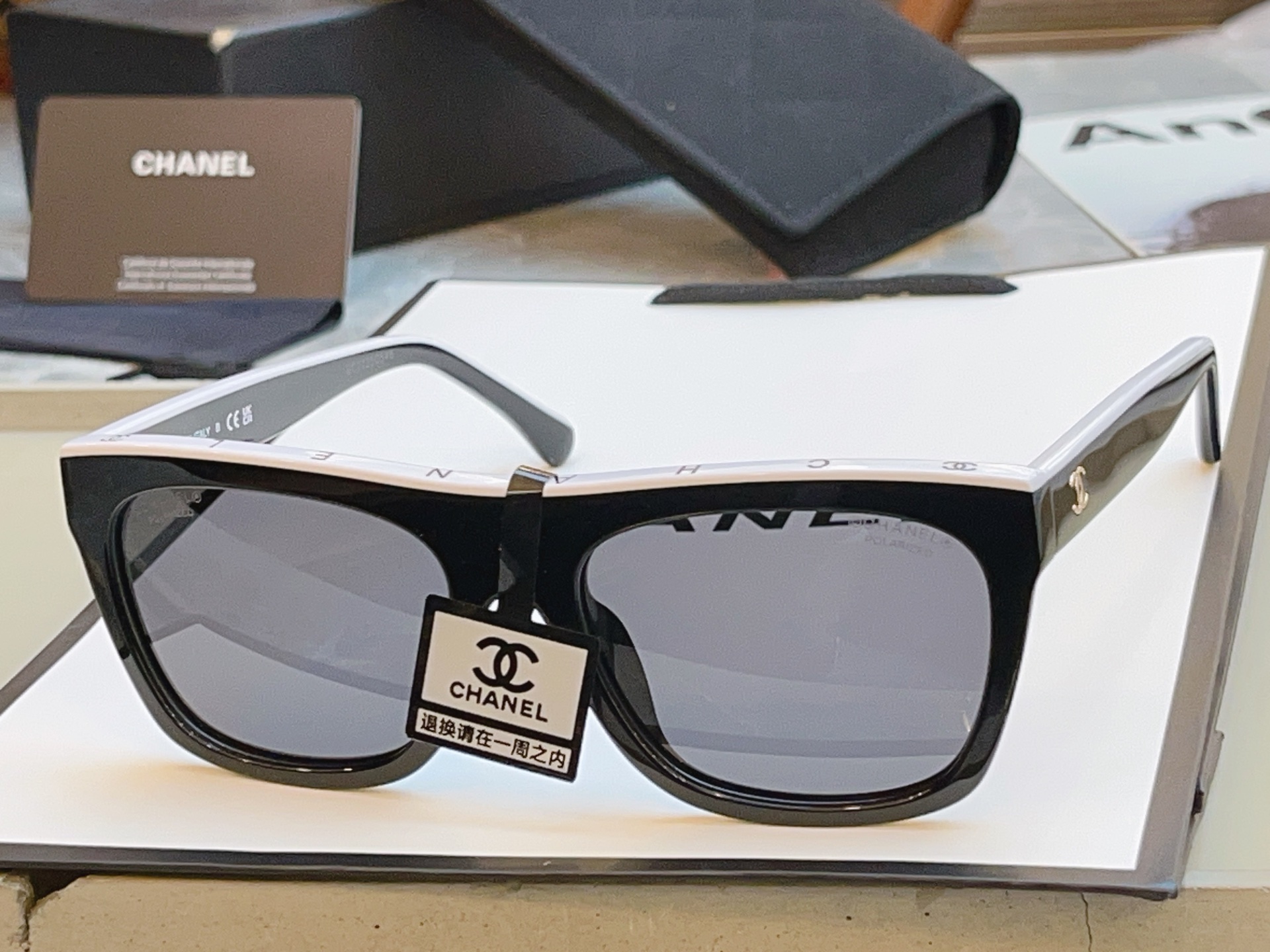，【CHANE*】香奈儿新款太阳镜 高版本✨，MODEL：CH5569，SIZE：57口17-140