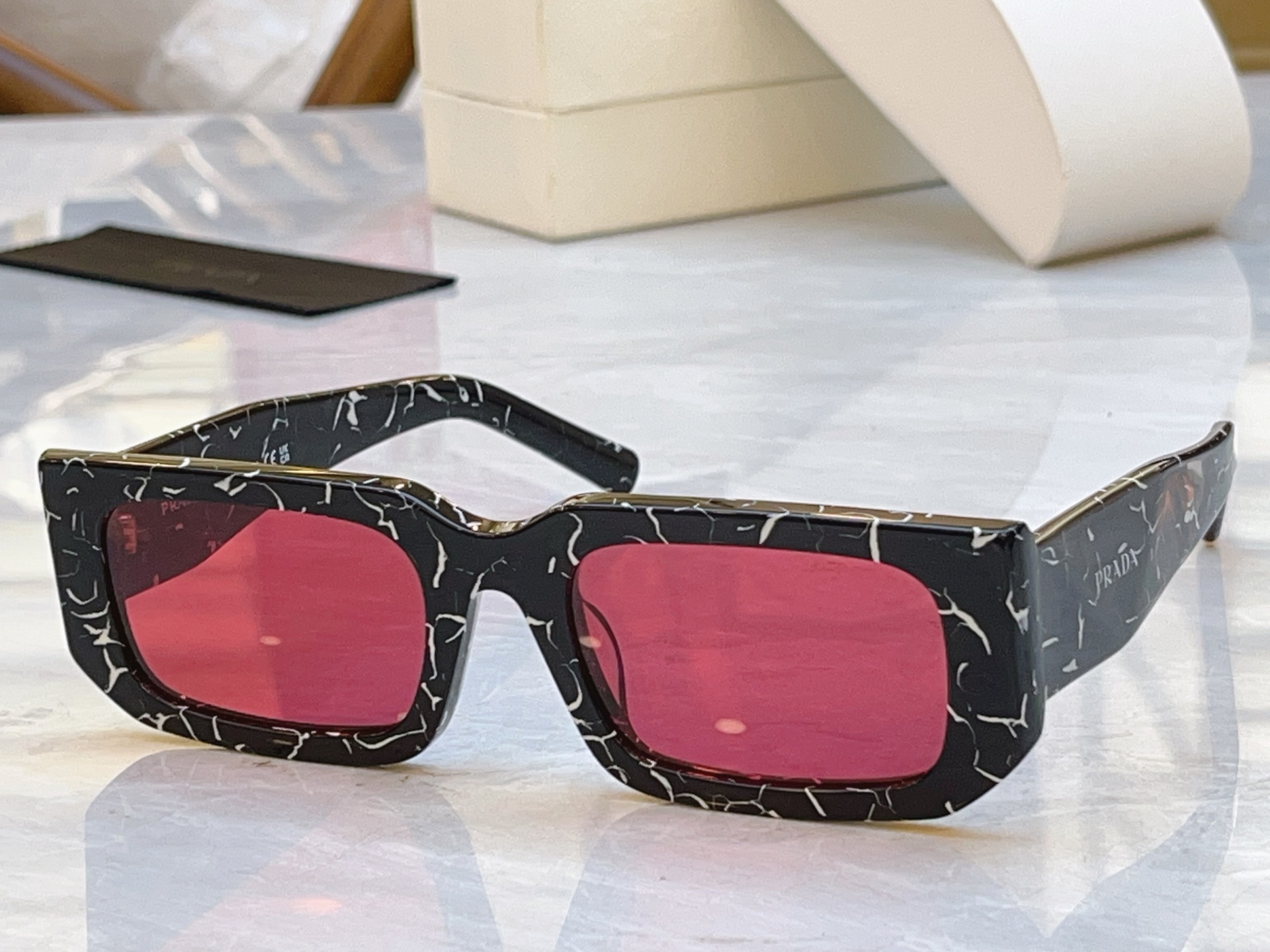 ，【PRAD*】普拉*达新款太阳镜🕶️，MODEL：PR 06Y，SIZE：53口21-145
