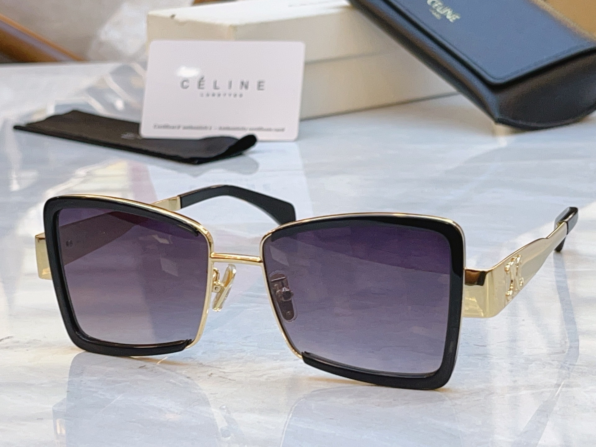 ，【CELIN*】赛*琳新款太阳镜， MODEL:CL40338F，SIZE: 53口17-145