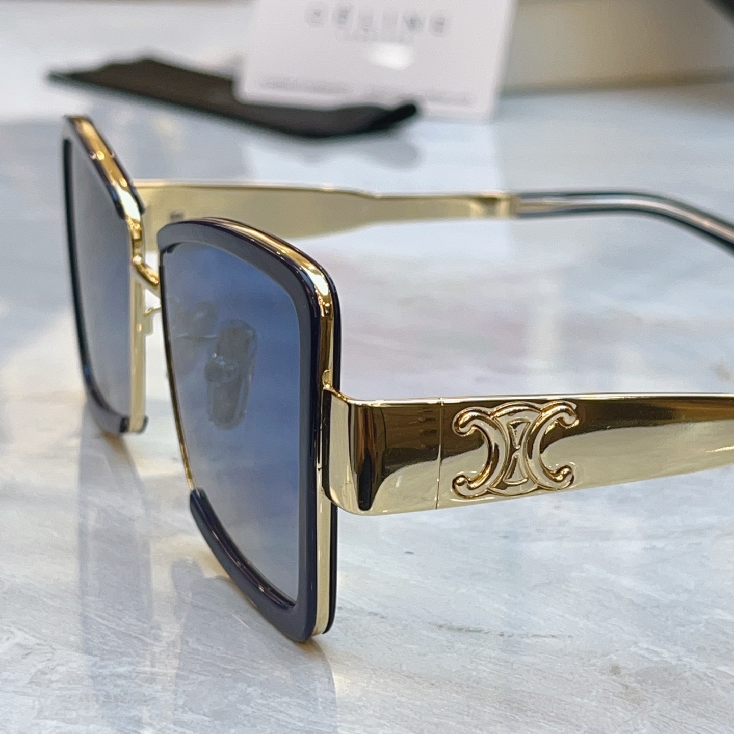 ，【CELIN*】赛*琳新款太阳镜， MODEL:CL40338F，SIZE: 53口17-145