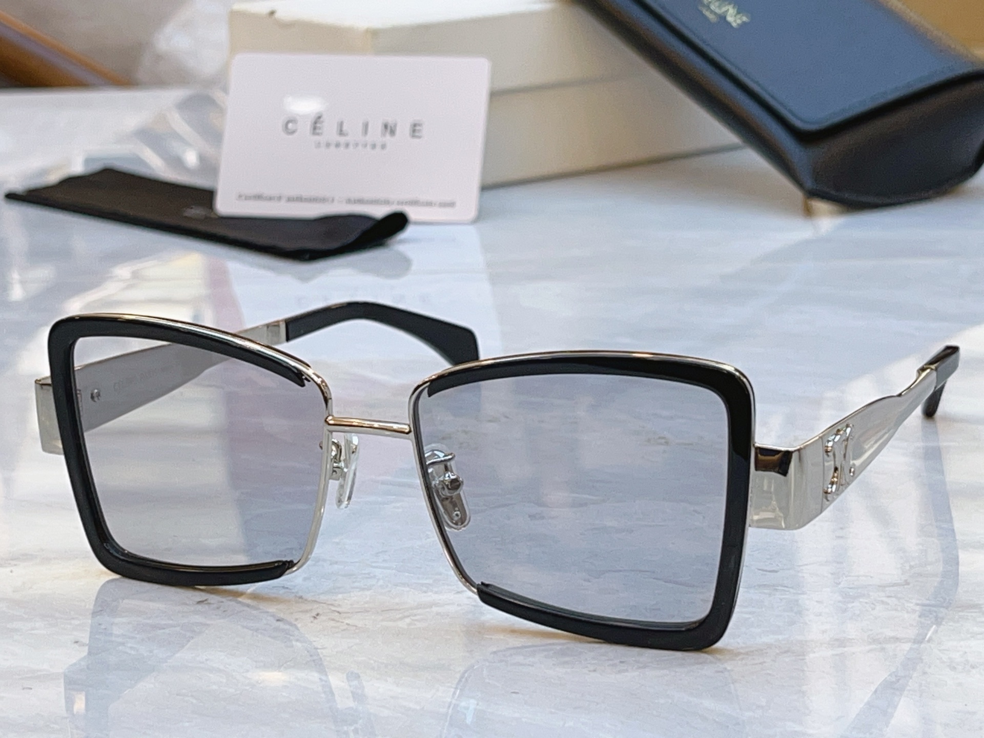 ，【CELIN*】赛*琳新款太阳镜， MODEL:CL40338F，SIZE: 53口17-145