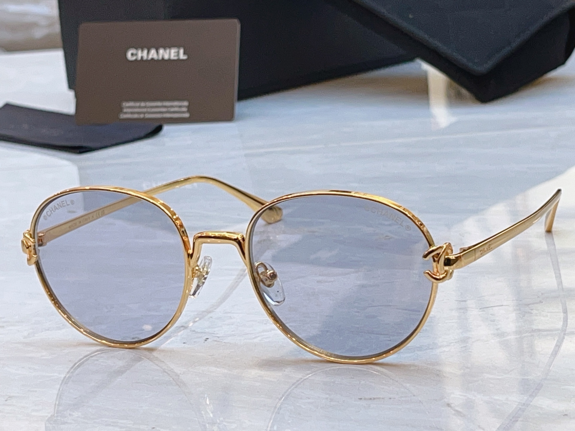 ，【CHANE*】香奈儿新款太阳镜，MODEL：CH4306B，SIZE：54口19-145