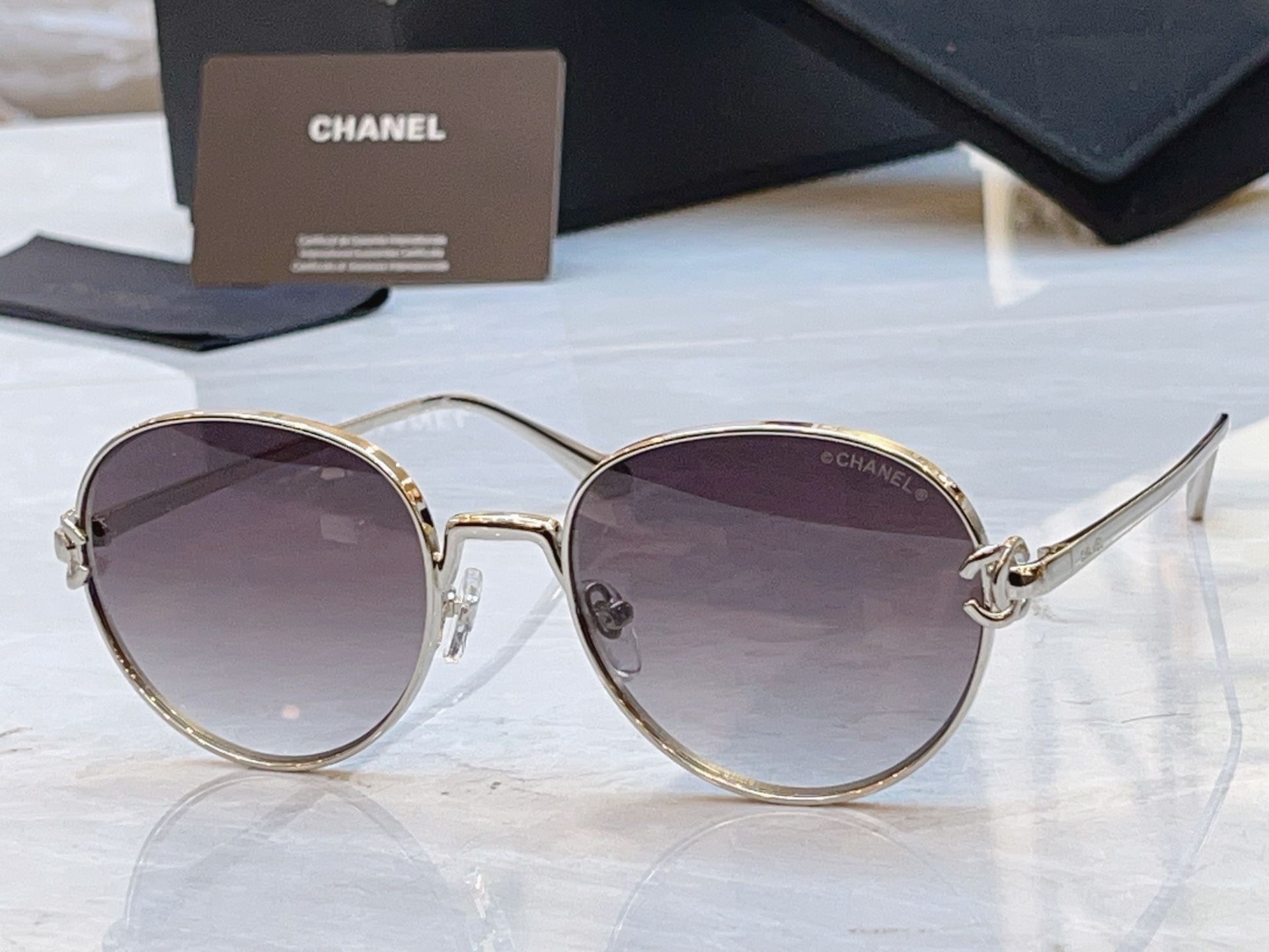 ，【CHANE*】香奈儿新款太阳镜，MODEL：CH4306B，SIZE：54口19-145