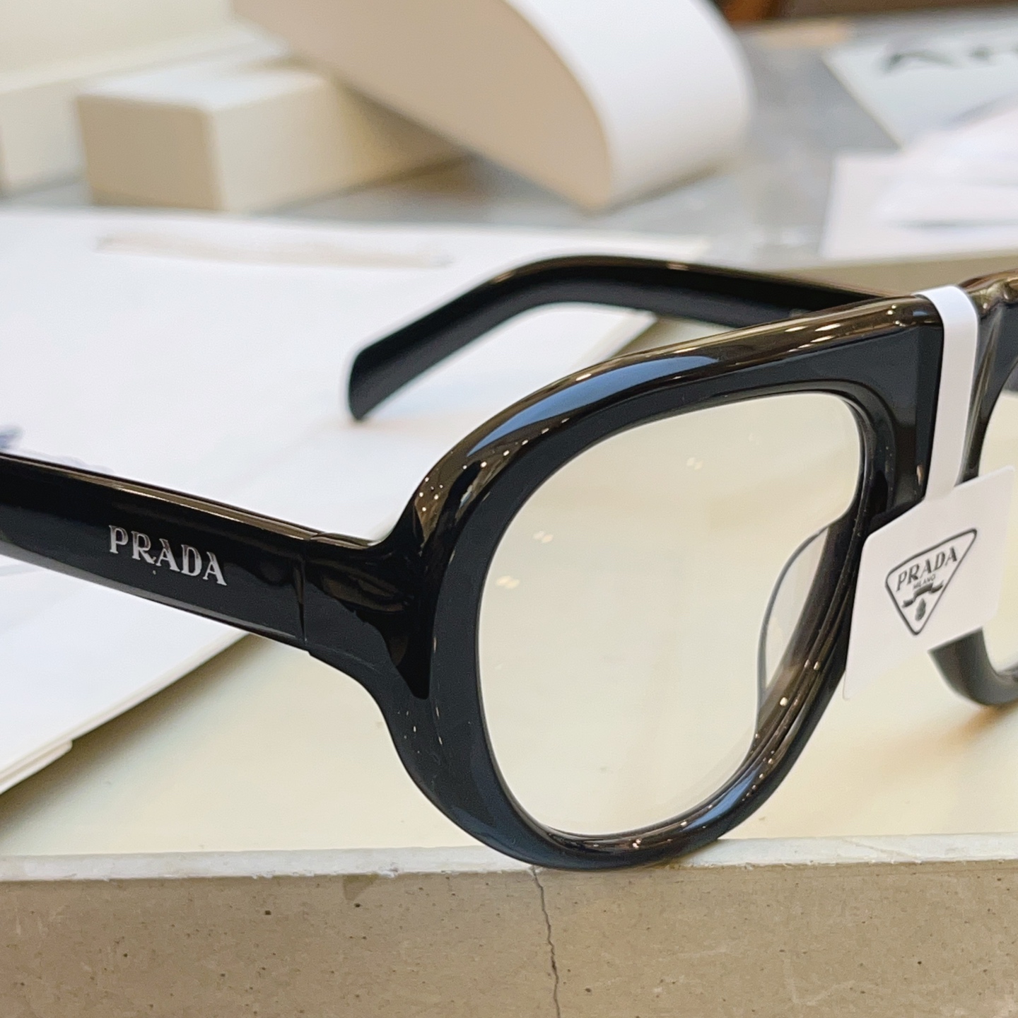 ，【PRAD*】普拉*达新款太阳镜🕶️ 高版本✨，MODEL：SPR C05，SIZE：57口18-135