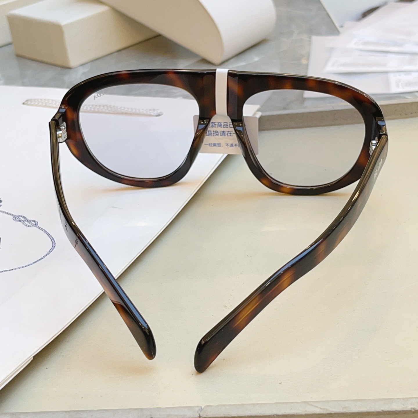 ，【PRAD*】普拉*达新款太阳镜🕶️ 高版本✨，MODEL：SPR C05，SIZE：57口18-135