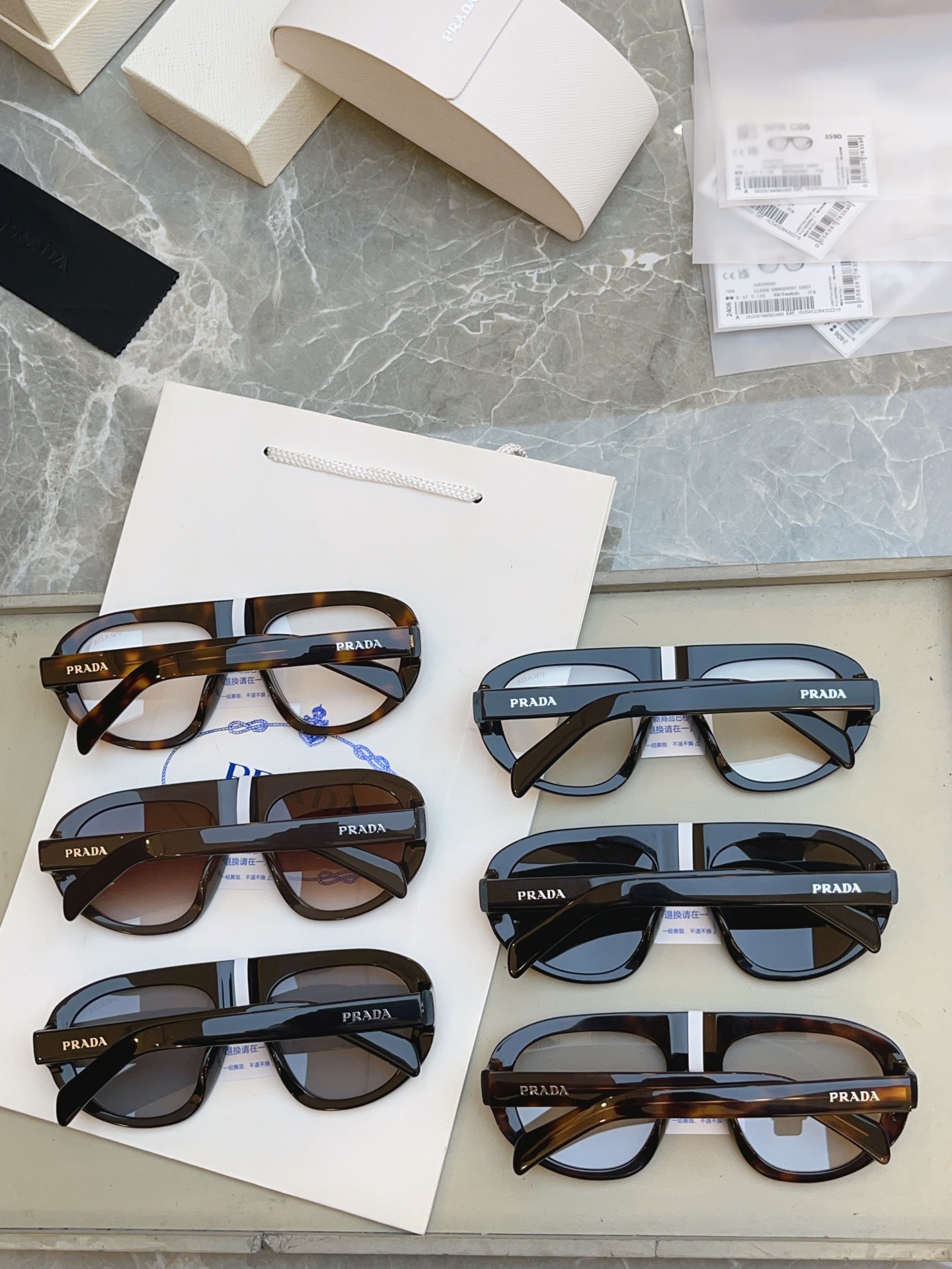 ，【PRAD*】普拉*达新款太阳镜🕶️ 高版本✨，MODEL：SPR C05，SIZE：57口18-135