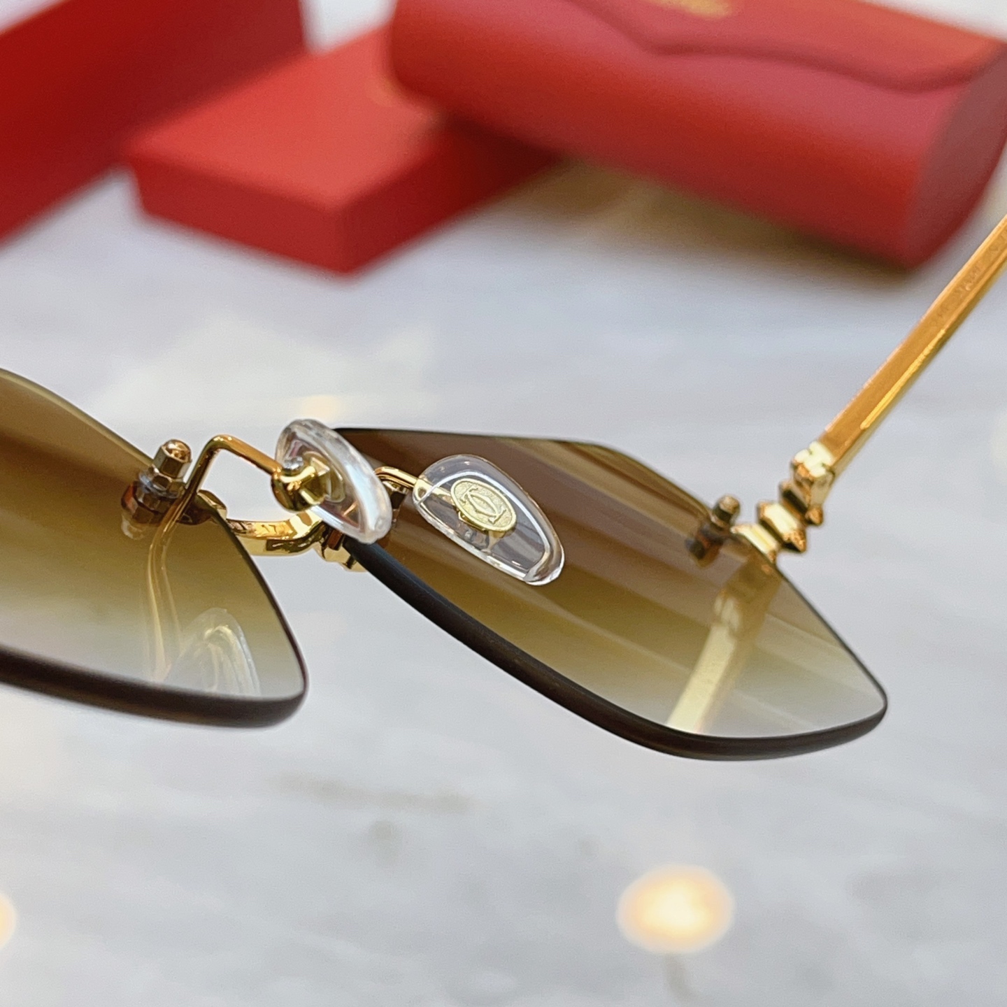 ，【CARTIE*】卡地*亚新款太阳镜，CT02290O，size: 59口17-145