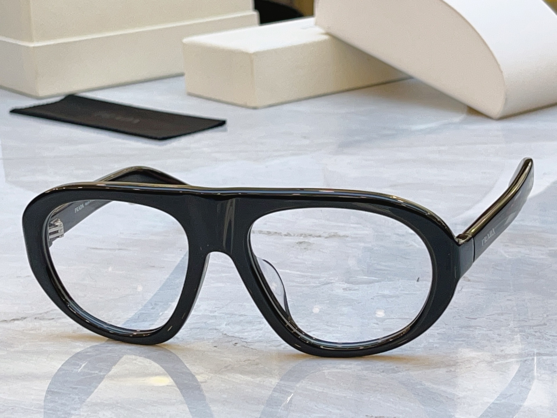 🆕 ，【🆕 PRAD*】普拉*达新款太阳镜🕶️ ，MODEL：🆕 PR C05，SIZE：57口18-135