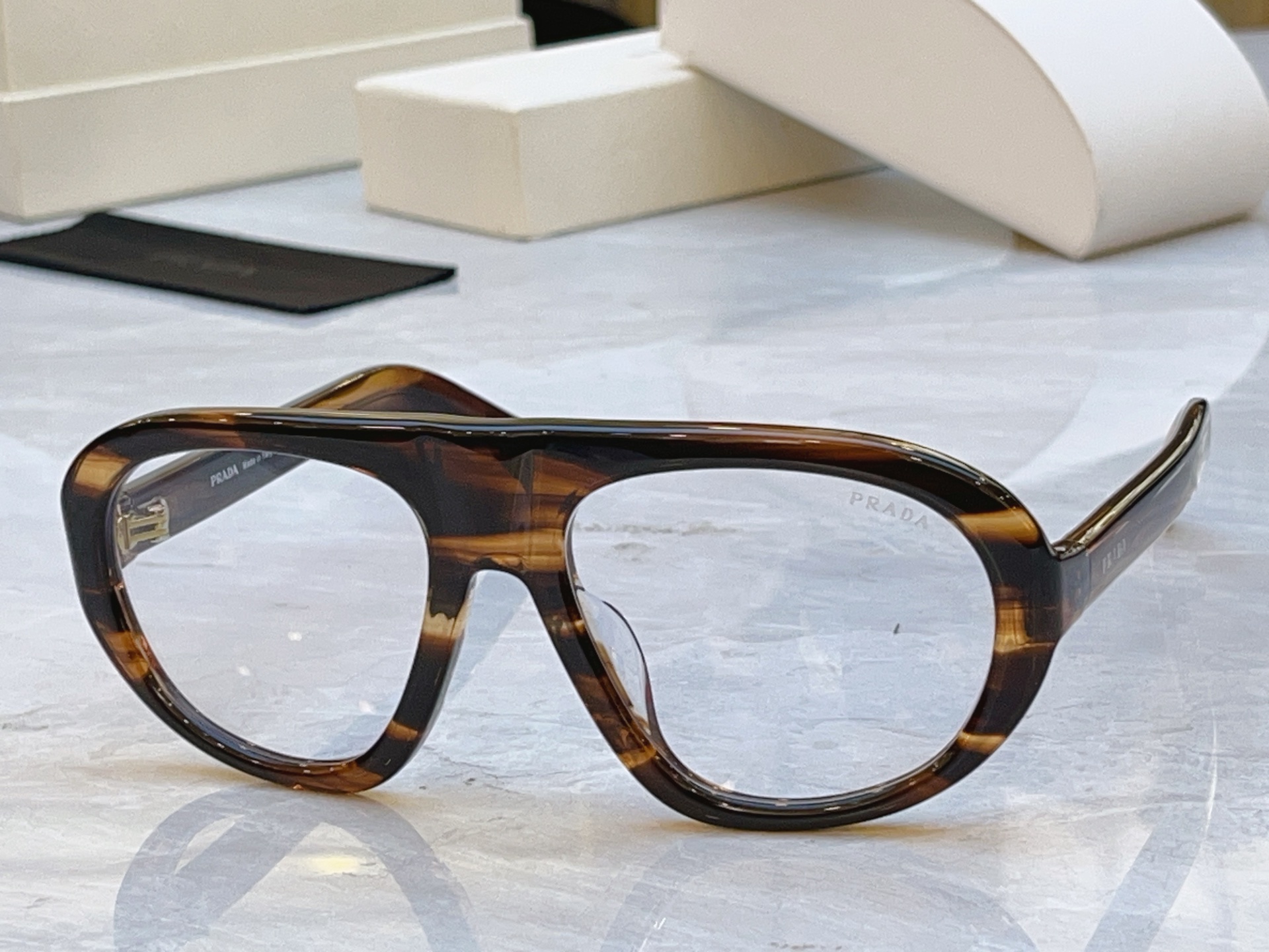 🆕 ，【🆕 PRAD*】普拉*达新款太阳镜🕶️ ，MODEL：🆕 PR C05，SIZE：57口18-135