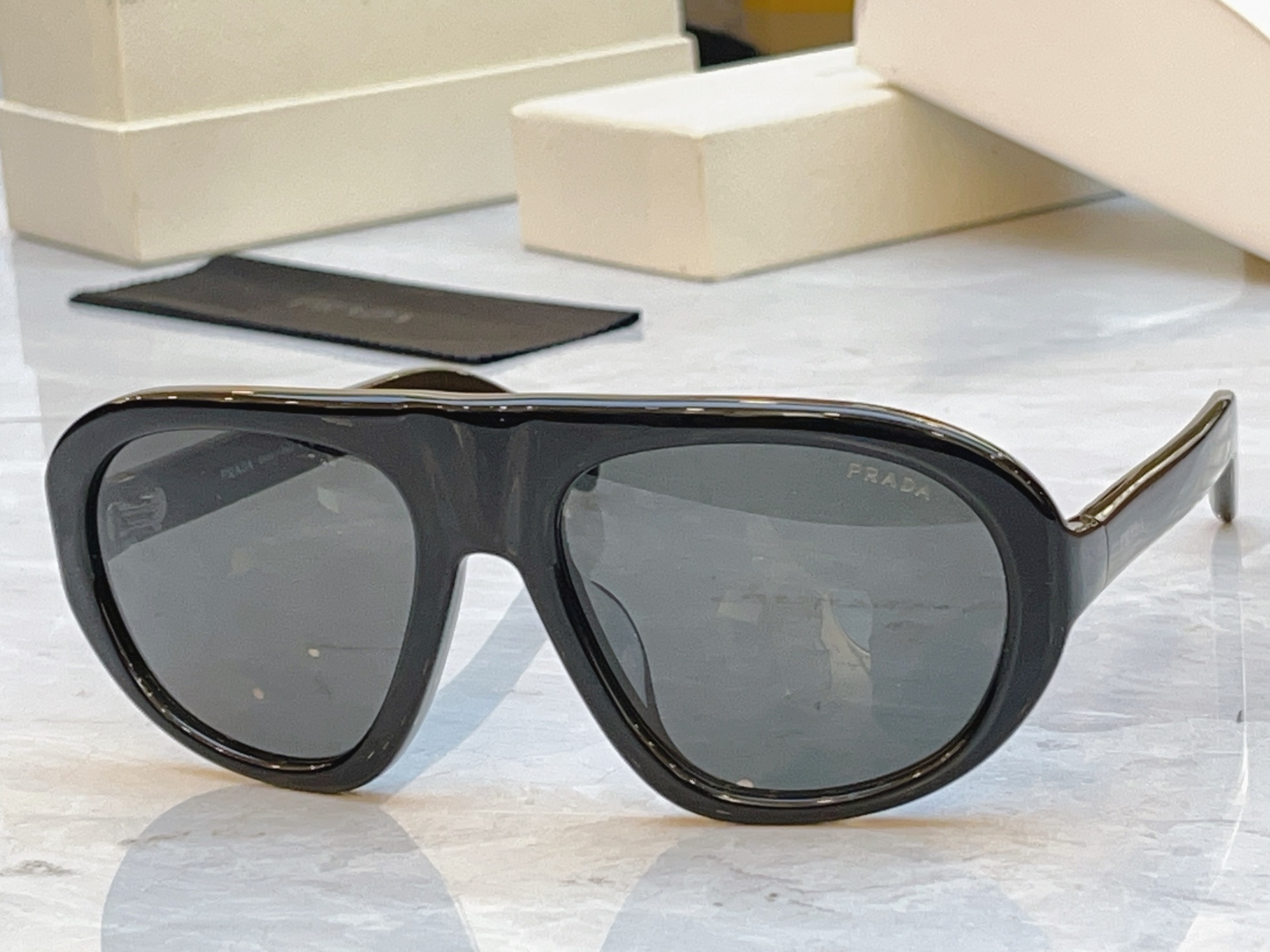 🆕 ，【🆕 PRAD*】普拉*达新款太阳镜🕶️ ，MODEL：🆕 PR C05，SIZE：57口18-135