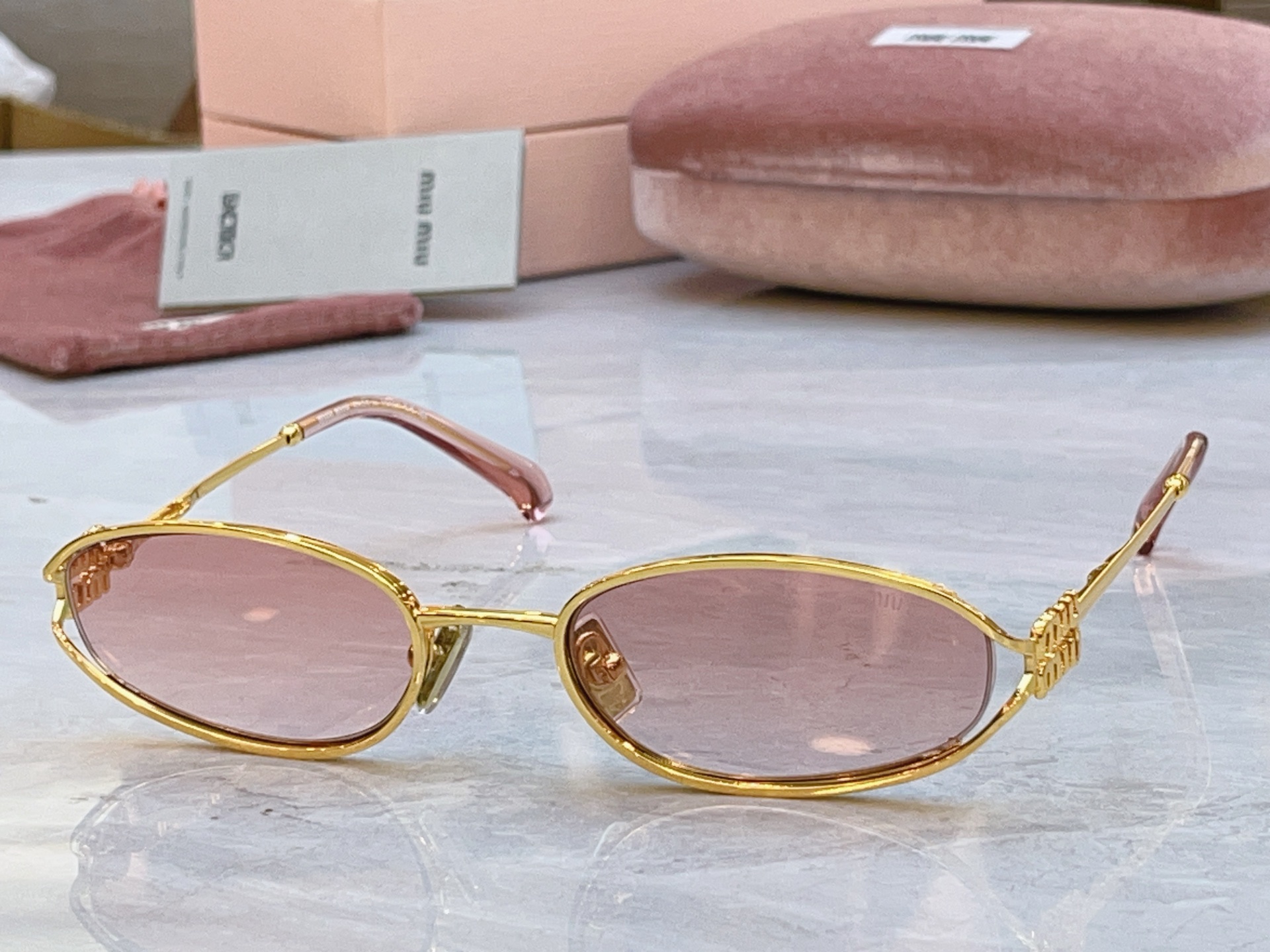 🆕 ，【🆕 PRAD*】普拉*达新款太阳镜🕶️ ，MODEL：🆕 PR C05，SIZE：57口18-135