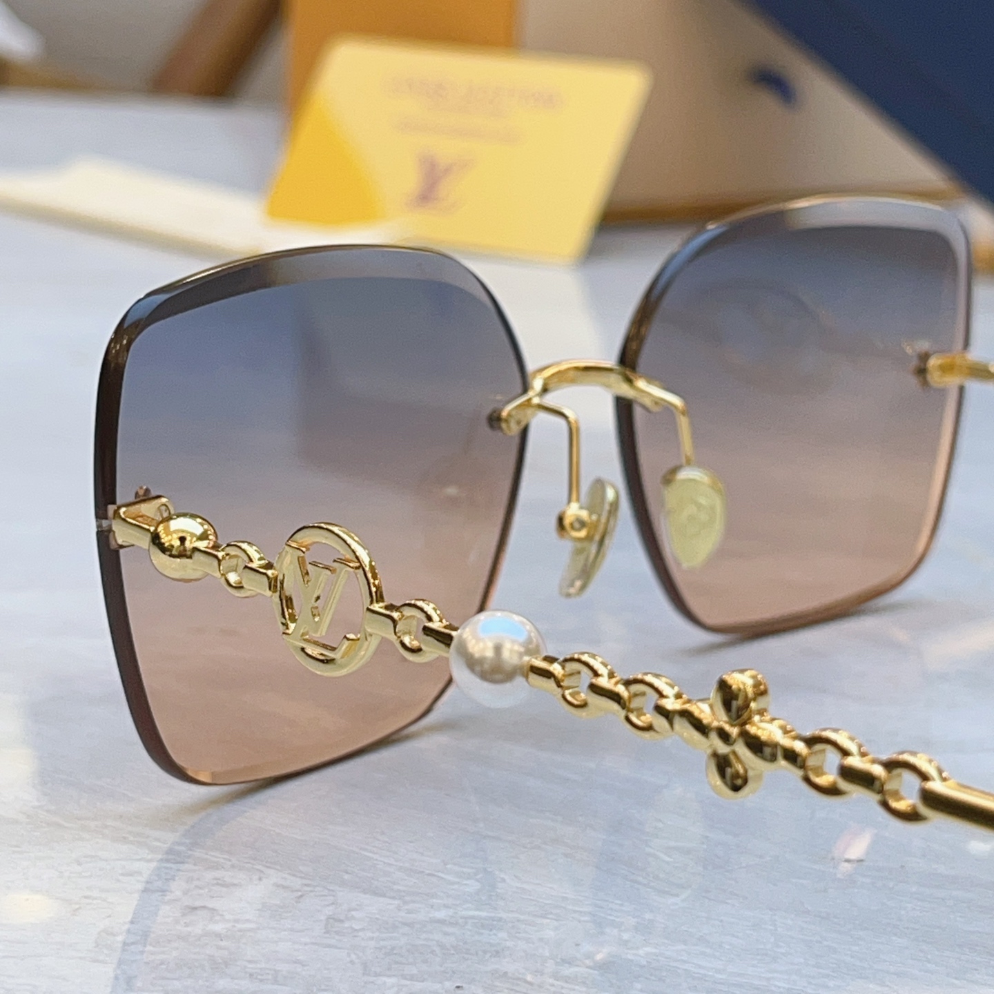 🆕 ，【LOUIS VUITTO*】路易*威登新款太阳镜，MODEL：Z3406U，SIZE：63口16-145