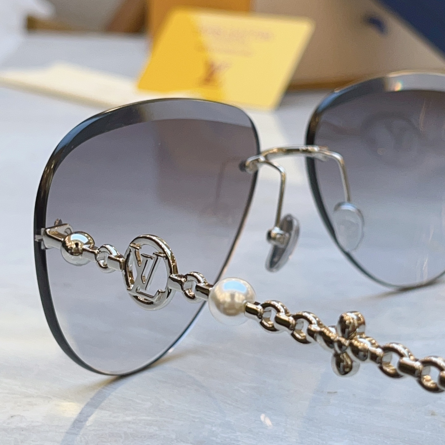 🆕 ，【LOUIS VUITTO*】路易*威登新款太阳镜，MODEL：Z3165U，SIZE：66口12-145