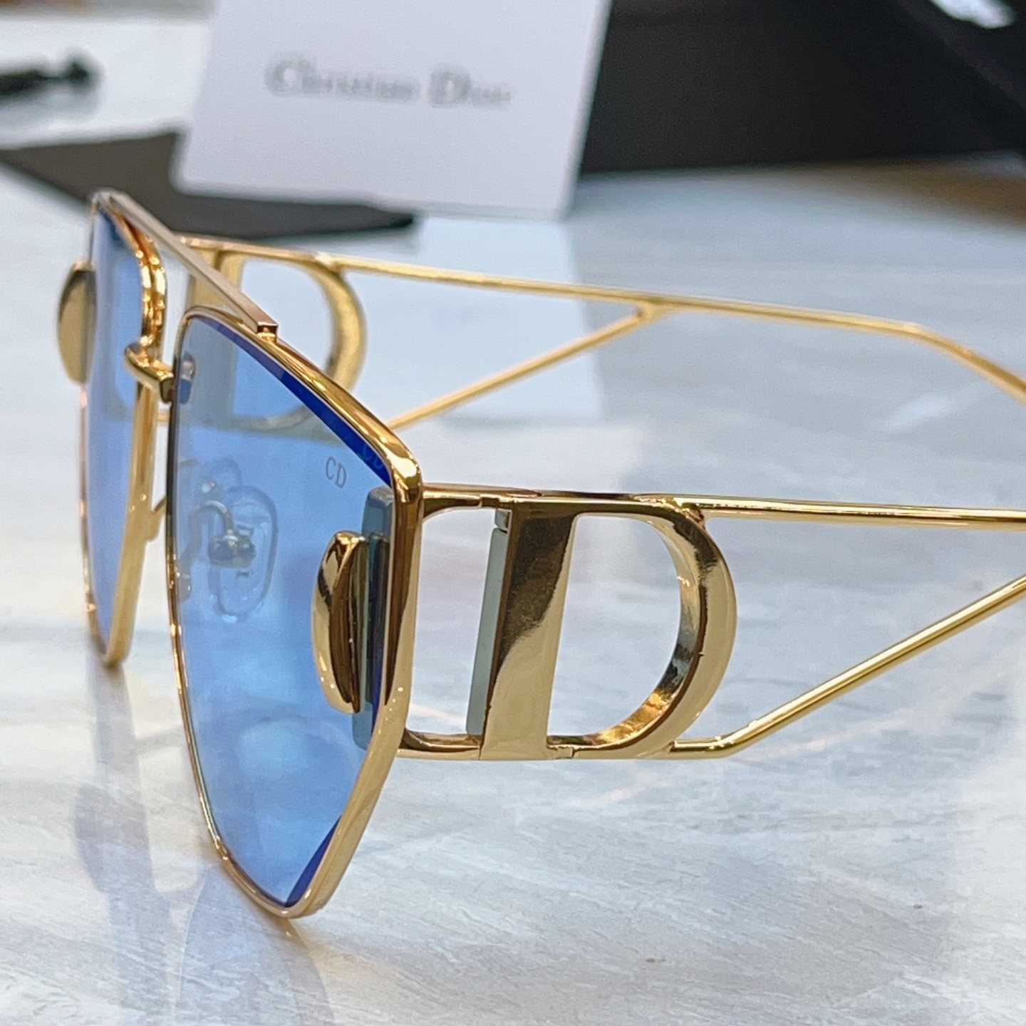 🆕 ，【DIO* 】迪*奥新款太阳镜， MODEL：DSGTA43UCR，SIZE：64口16-140