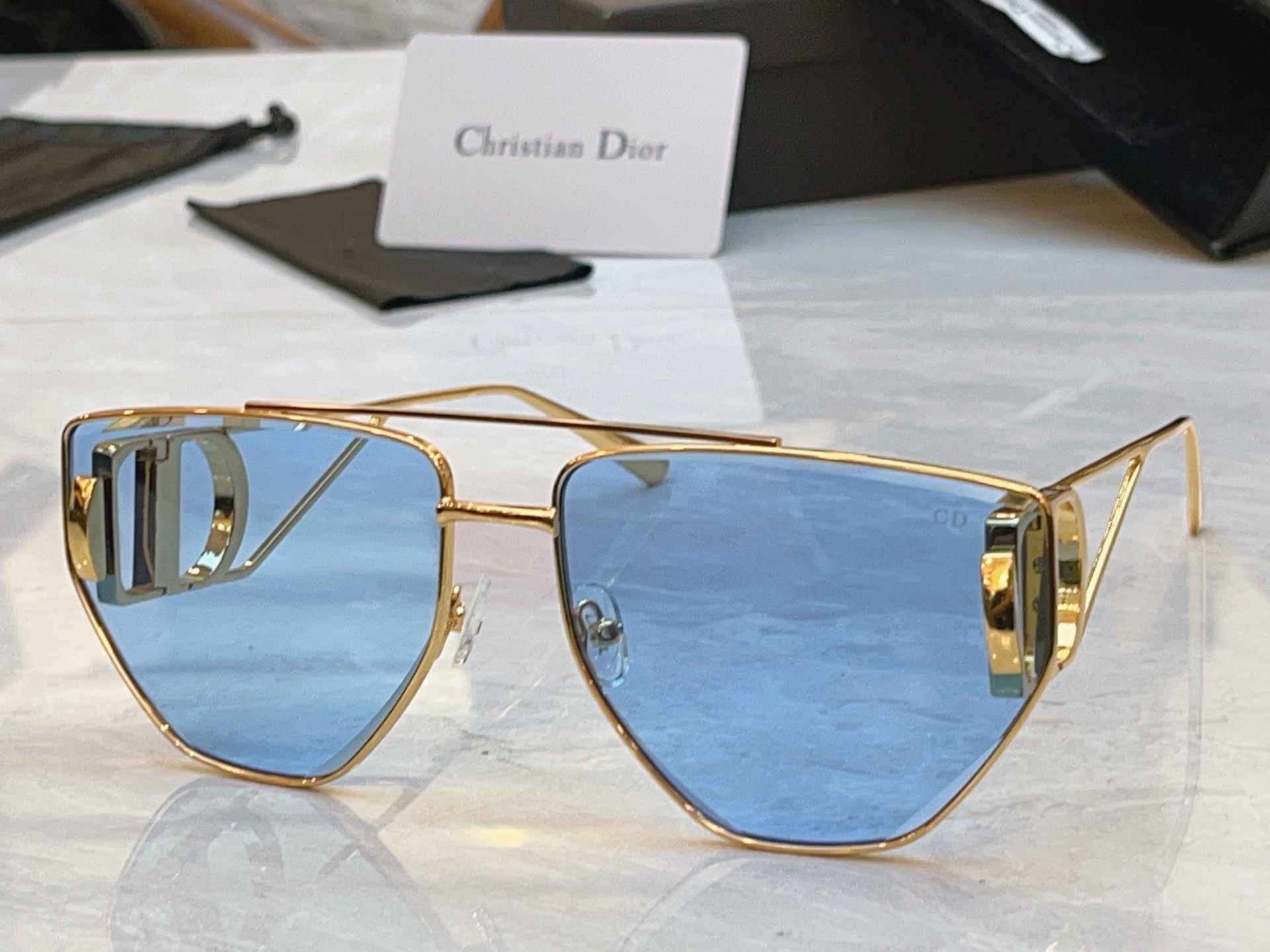 🆕 ，【DIO* 】迪*奥新款太阳镜， MODEL：DSGTA43UCR，SIZE：64口16-140