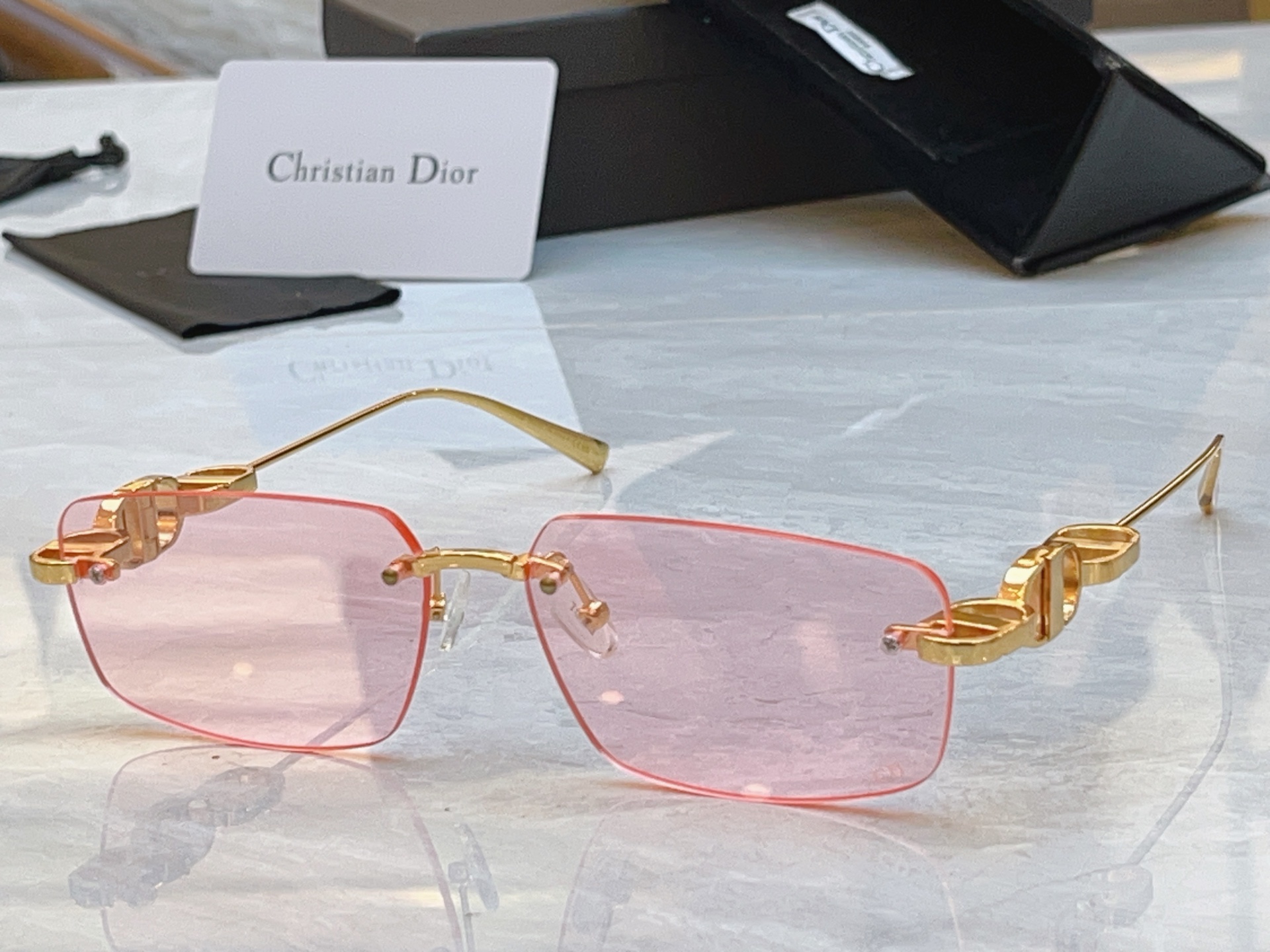 🆕 ，【DIO* 】迪*奥新款太阳镜， MODEL：Dior S4U，SIZE：61口15-133