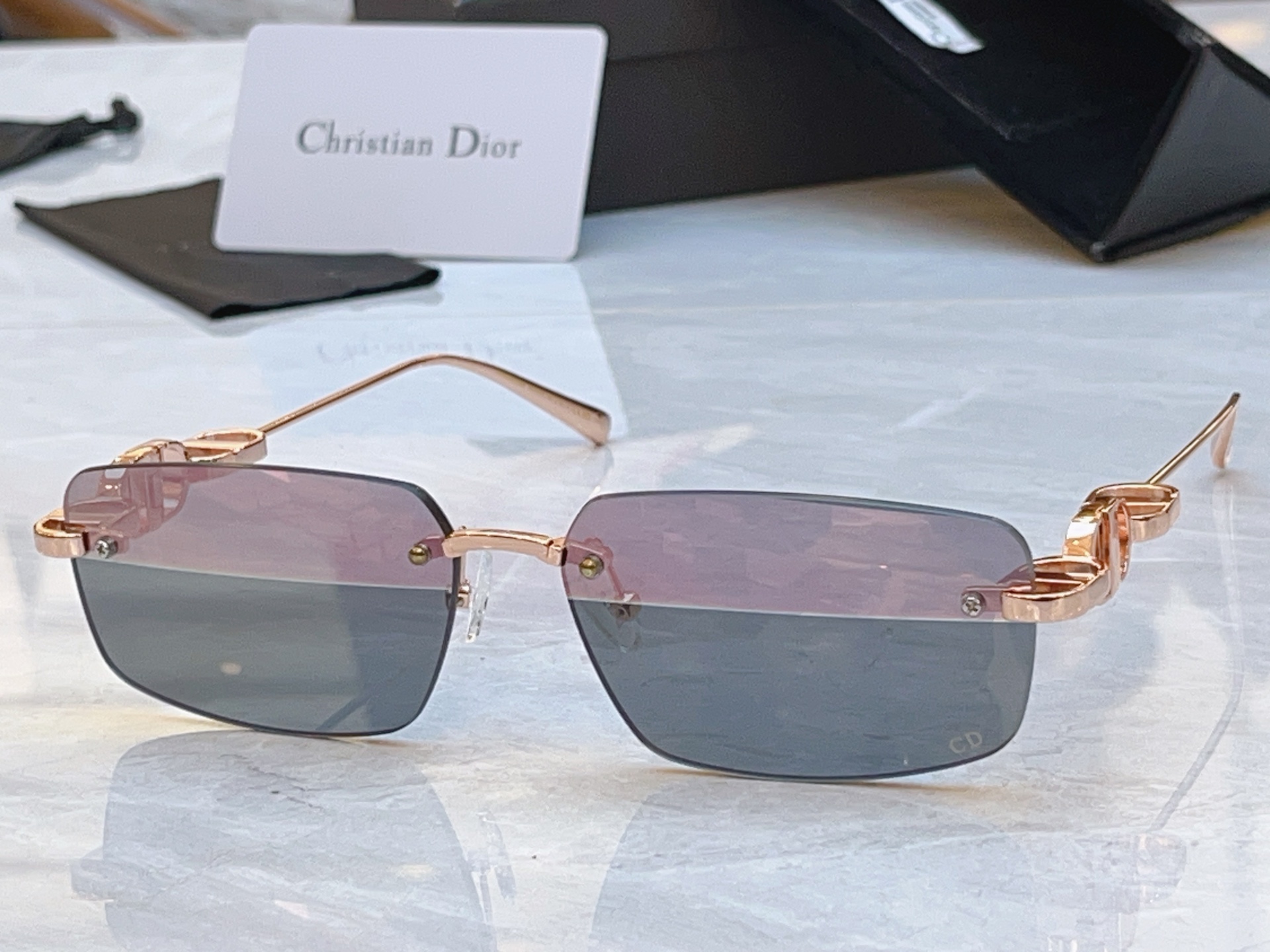 🆕 ，【DIO* 】迪*奥新款太阳镜， MODEL：Dior S4U，SIZE：61口15-133