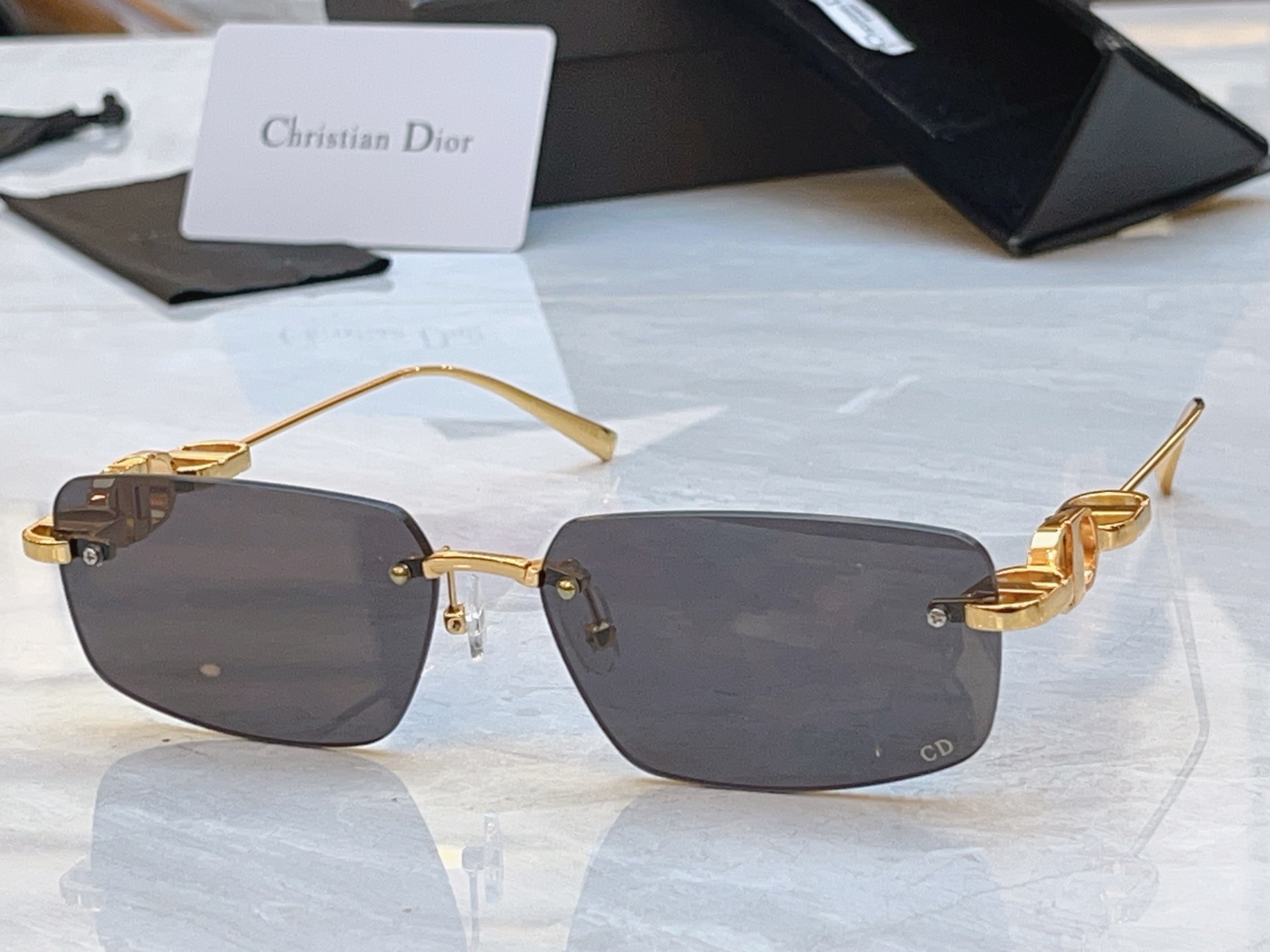 🆕 ，【DIO* 】迪*奥新款太阳镜， MODEL：Dior S4U，SIZE：61口15-133