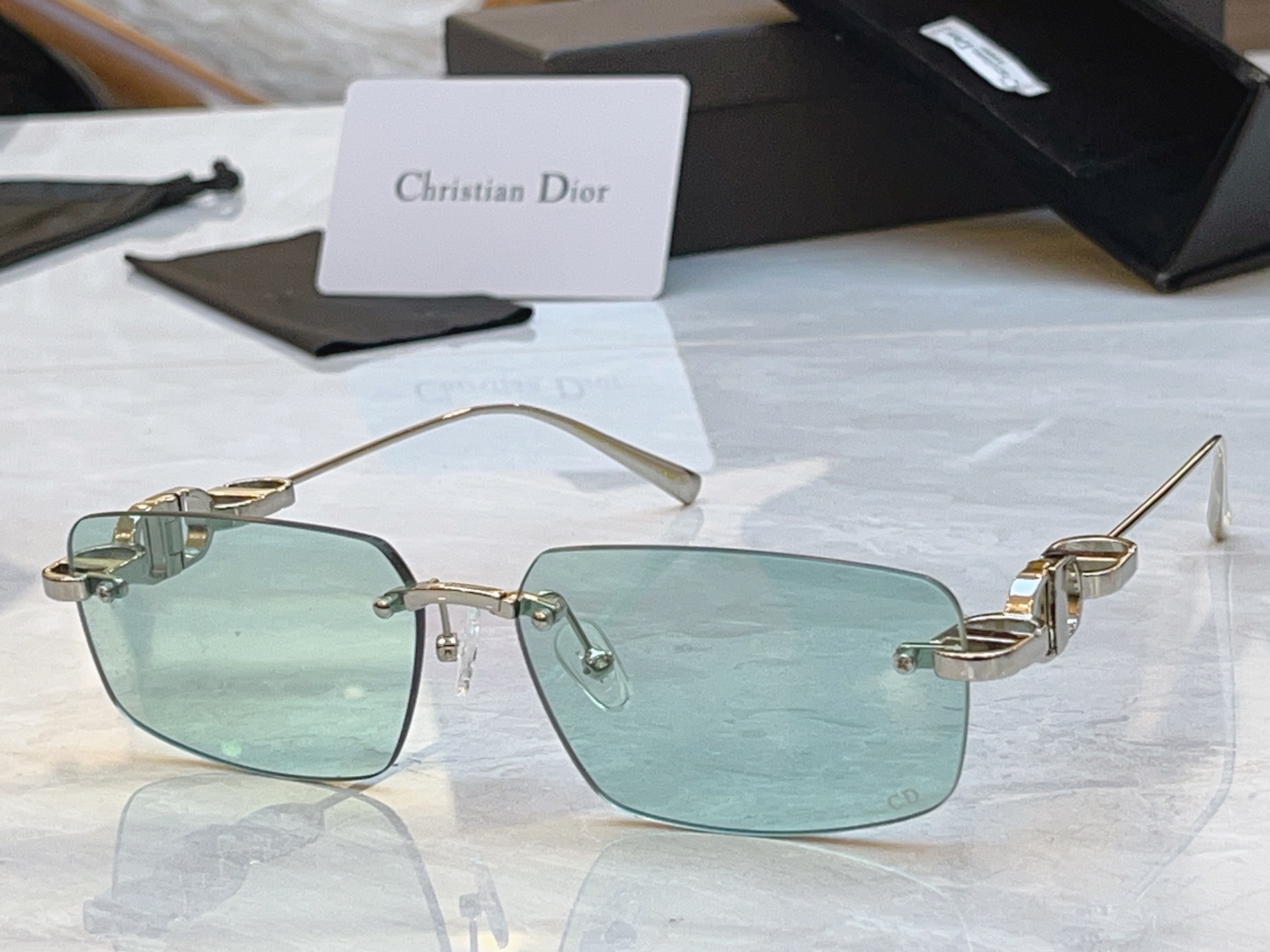 🆕 ，【DIO* 】迪*奥新款太阳镜， MODEL：Dior S4U，SIZE：61口15-133