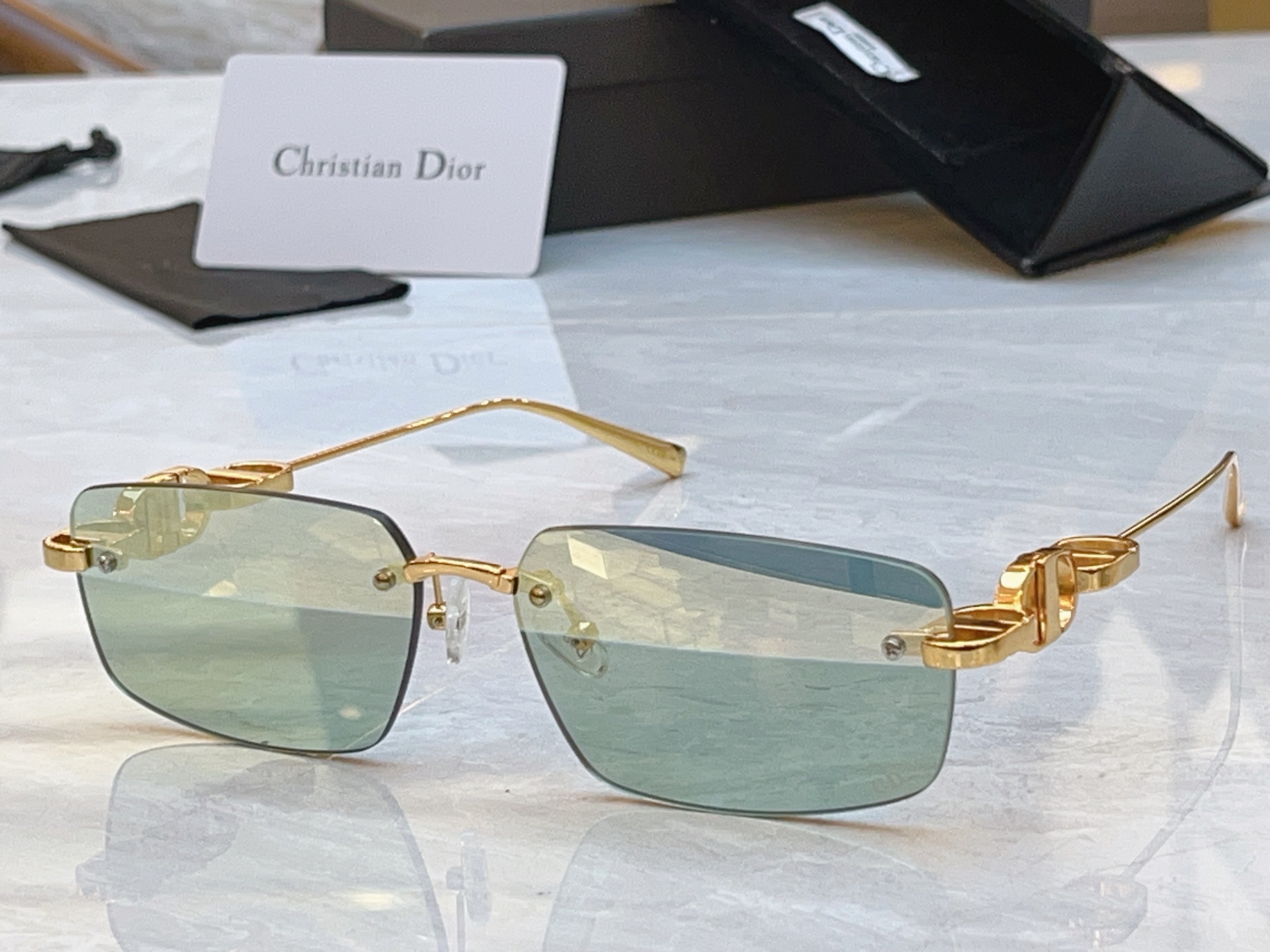 🆕 ，【DIO* 】迪*奥新款太阳镜， MODEL：Dior S4U，SIZE：61口15-133
