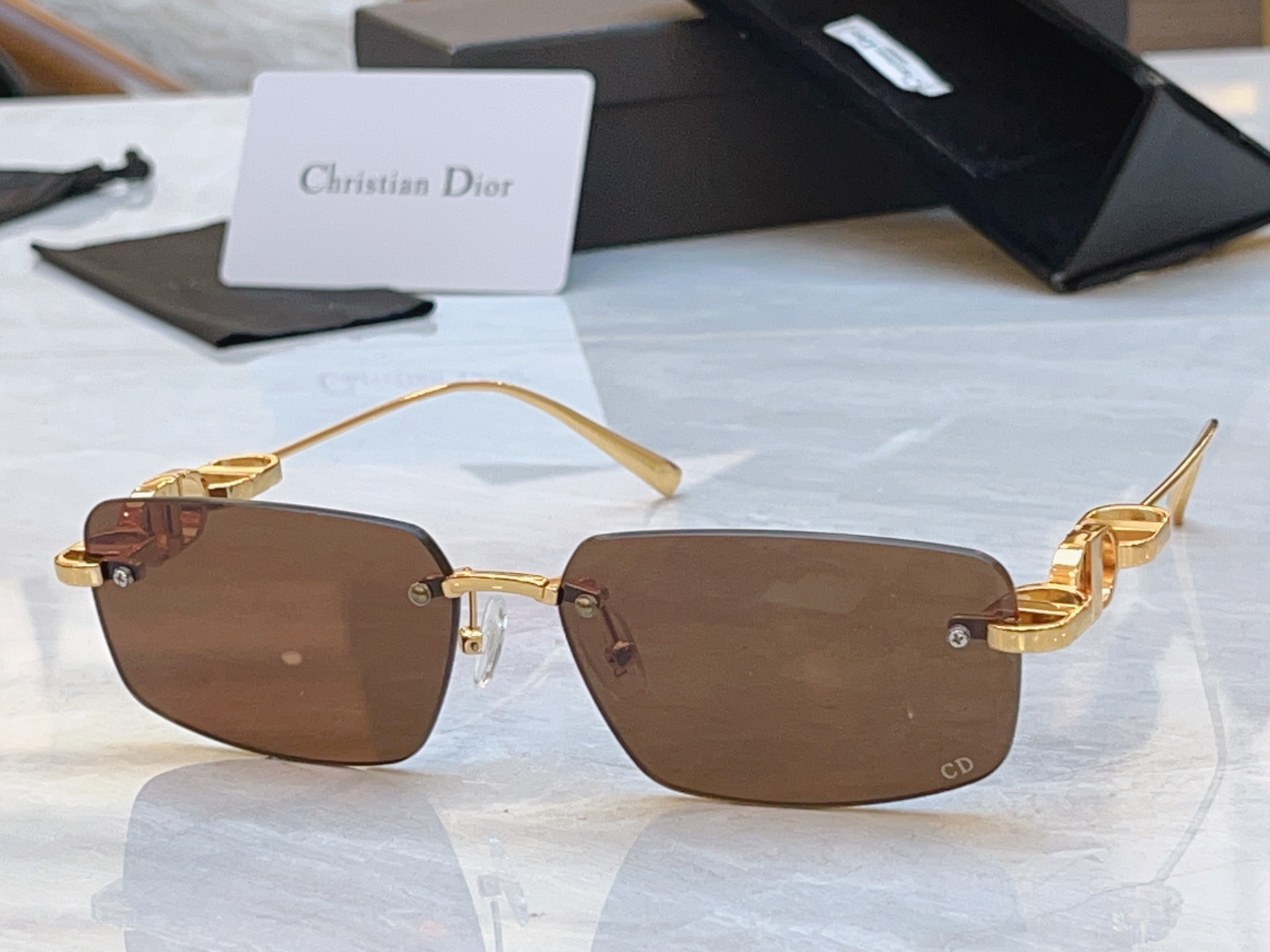 🆕 ，【DIO* 】迪*奥新款太阳镜， MODEL：Dior S4U，SIZE：61口15-133