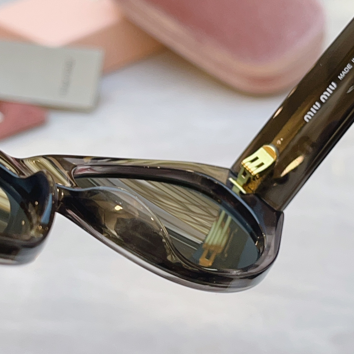 🆕 ，【MIUMI*】缪*缪新款太阳镜，Mod:MU C03SU，SIZE:54口17-140