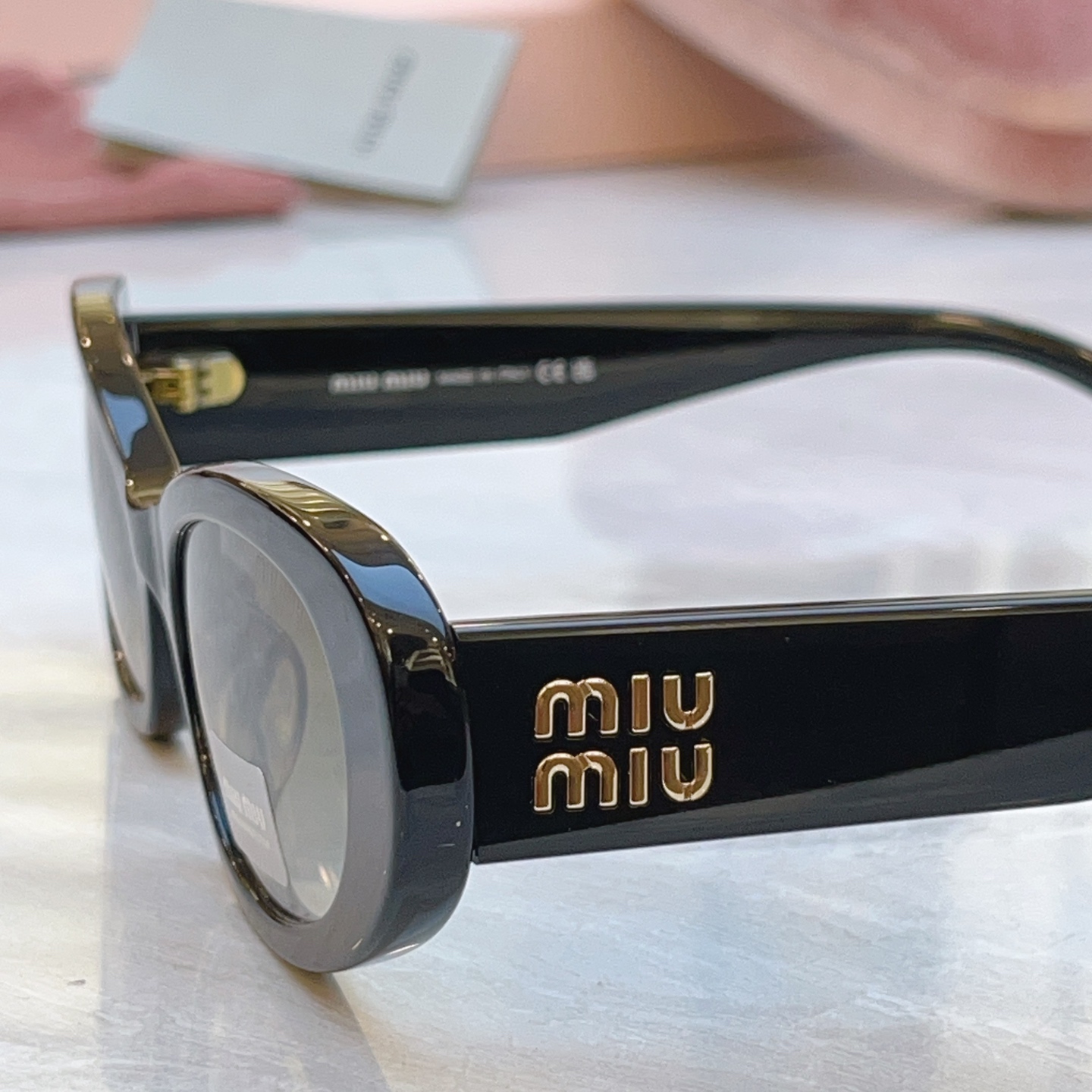 🆕 ，【MIUMI*】缪*缪新款太阳镜，Mod:SMU C02S，SIZE:53口20-140
