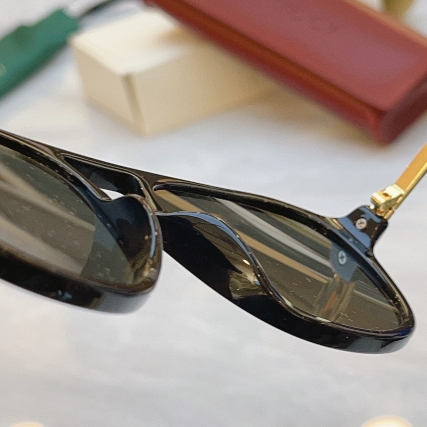 🆕 ，【GUCC*】古*驰新款太阳镜，MODEL：GG2254SK，SIZE:56口18-145