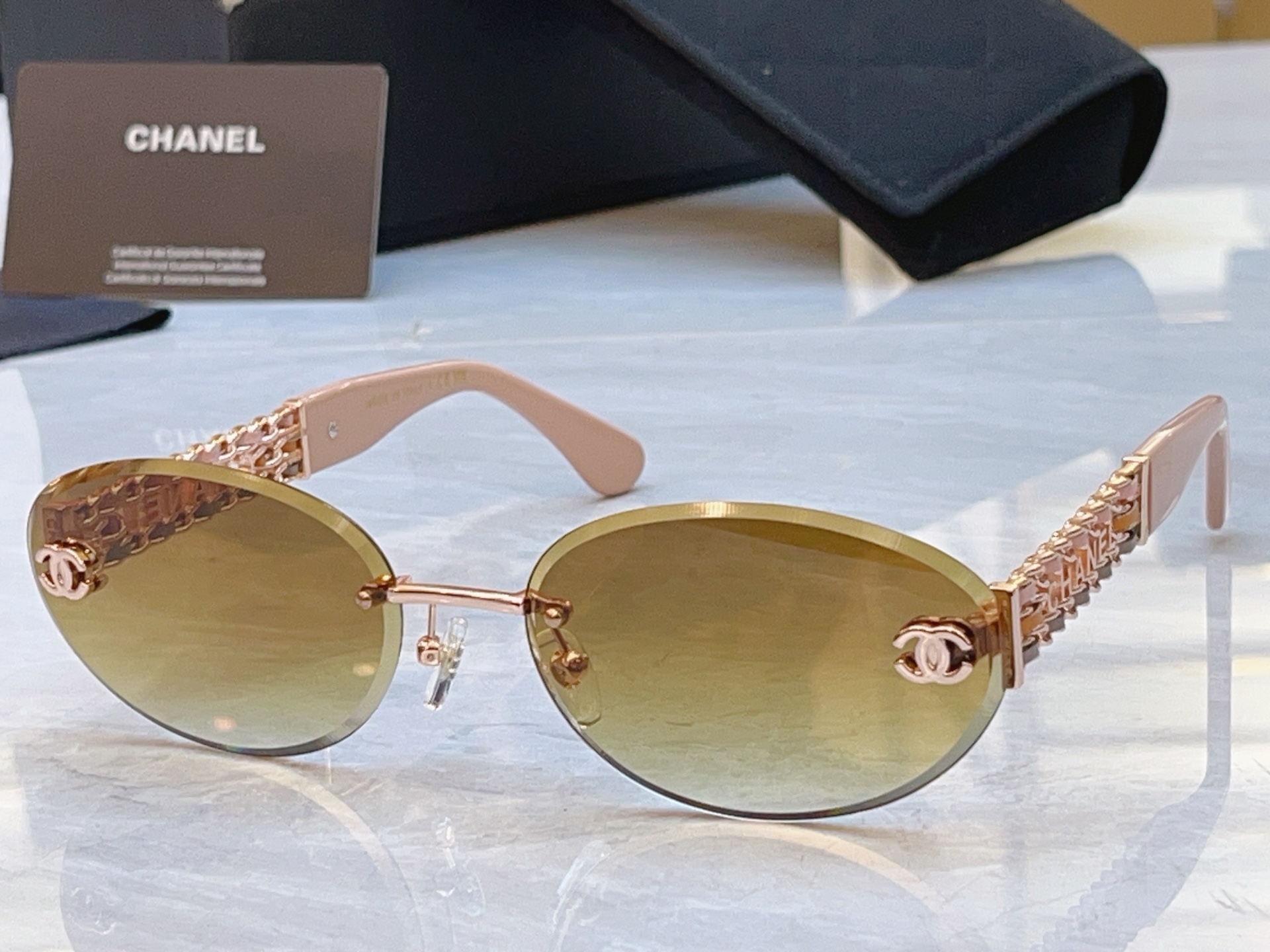 ，【CHANE*】香奈儿新款太阳镜，MODEL：CH1901，SIZE：63口18-145