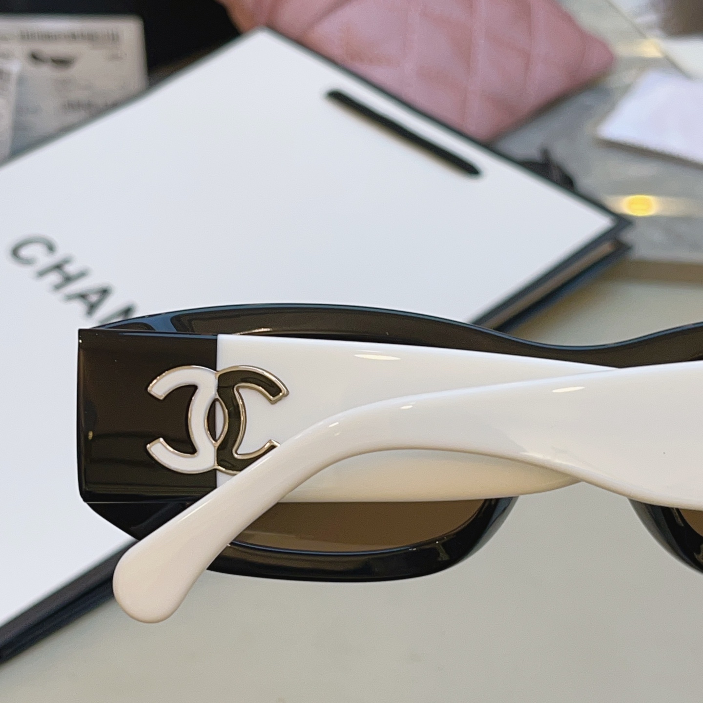 ，【CHANE*】香奈儿新款太阳镜🕶️，高版本，MODEL：CH5525，SIZE：52口19-140