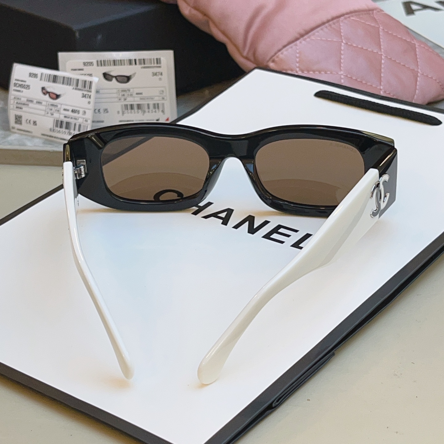 ，【CHANE*】香奈儿新款太阳镜🕶️，高版本，MODEL：CH5525，SIZE：52口19-140