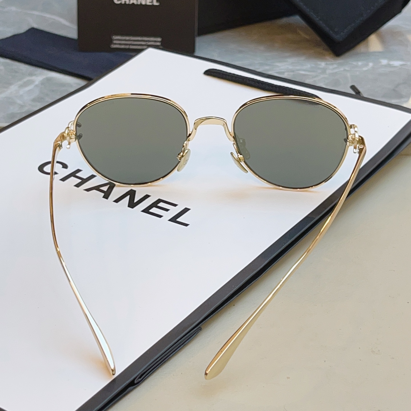 ，【CHANE*】香奈儿新款太阳镜 高版本✨，MODEL：71806，SIZE：57口17-140