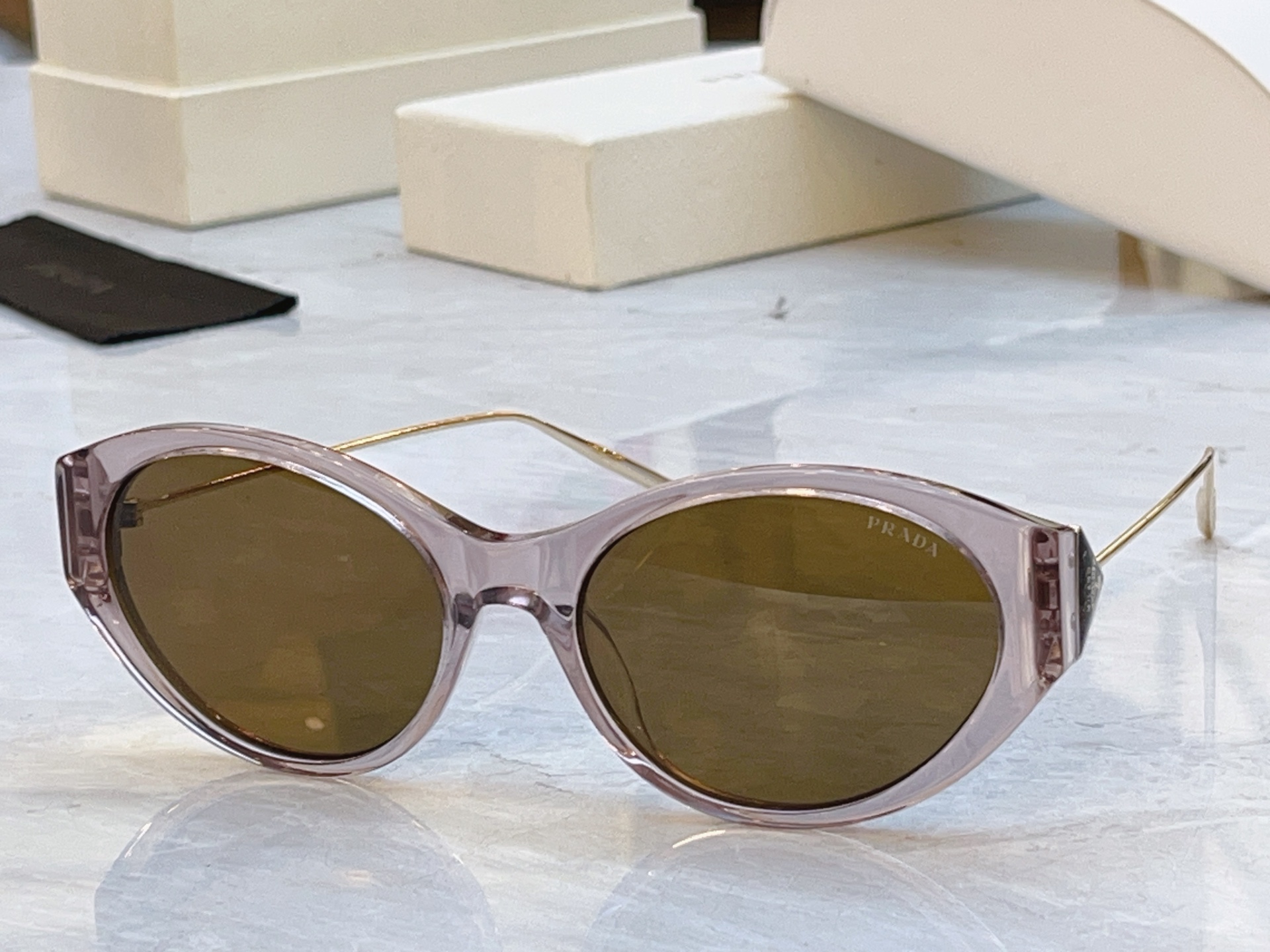 ，【PRAD*】普拉*达新款太阳镜🕶️ ，MODEL：PR D67S，SIZE：55口19-135