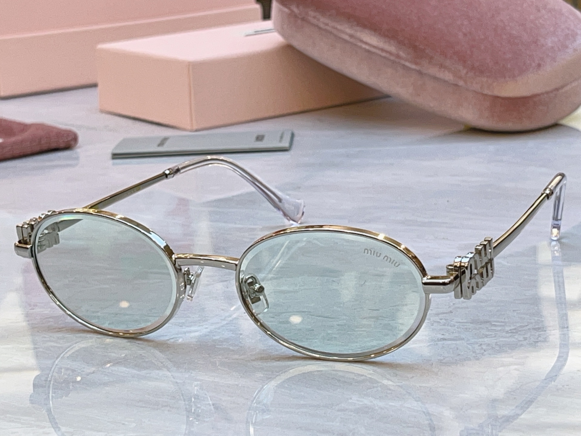 ，【MIUMI*】缪*缪新款太阳镜，Mod:MU 54VS，SIZE:56口20-145