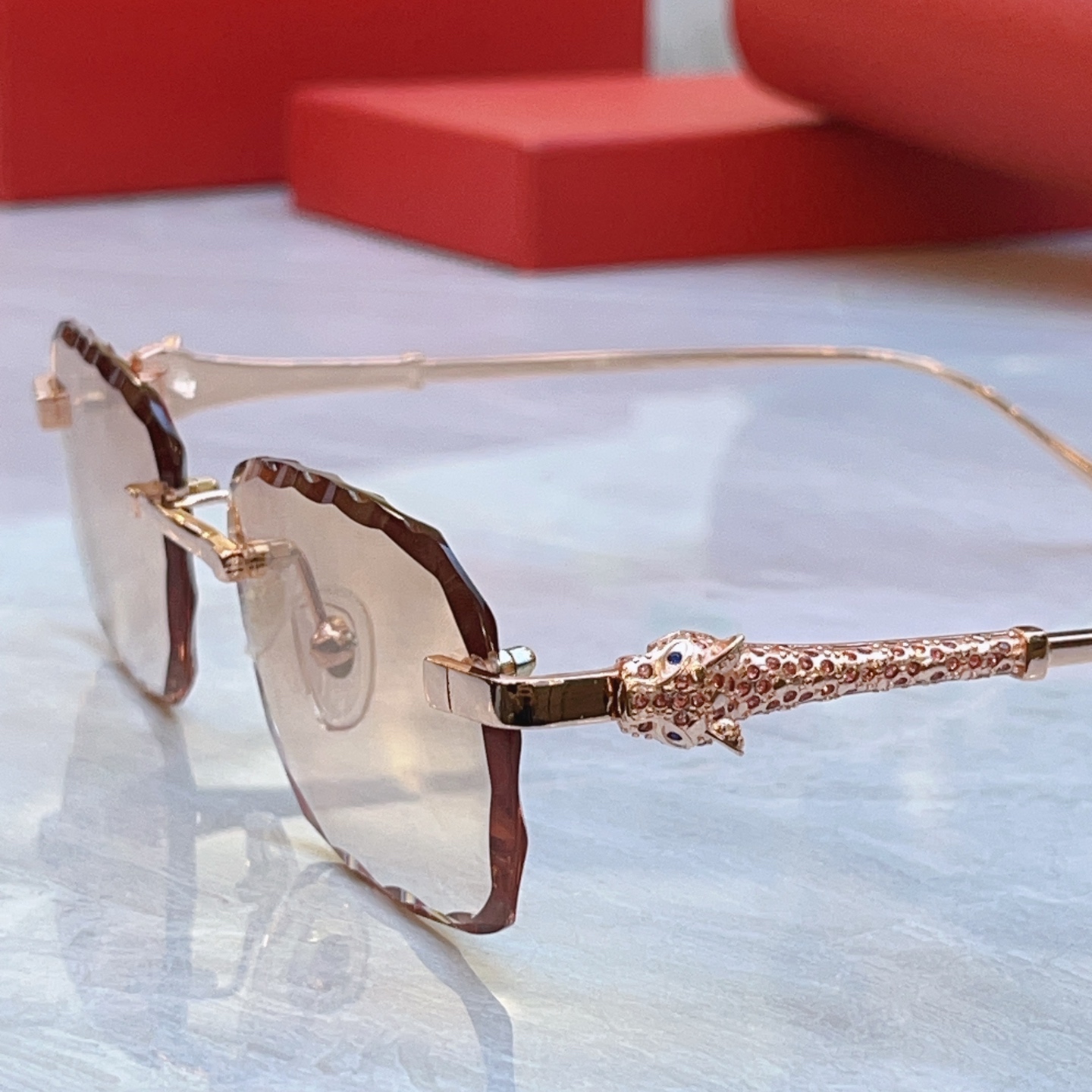 ，【CARTIE*】卡地*亚新款太阳镜，CT01842O，size: 56口18-145