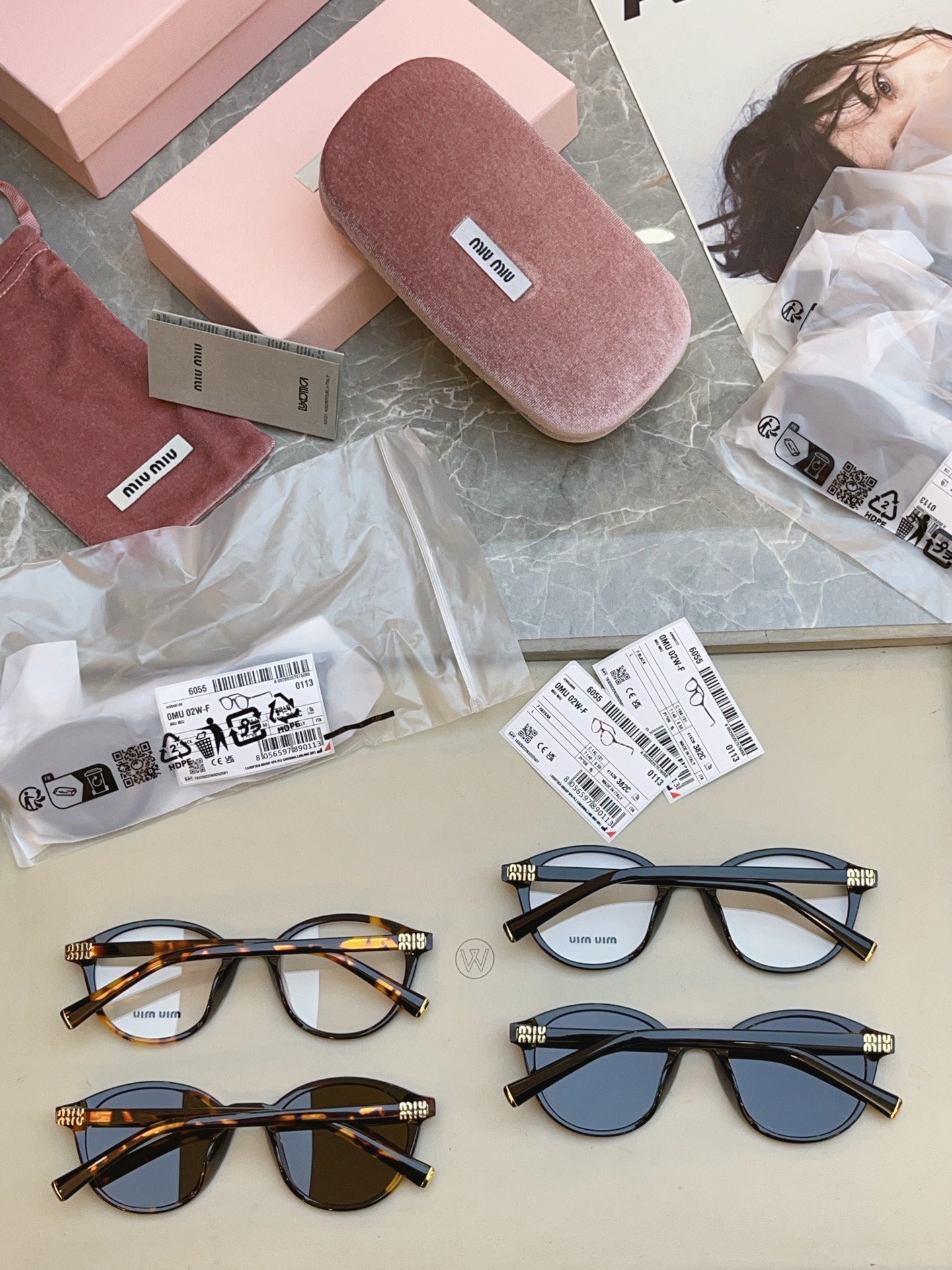 ，【MIUMI*】缪*缪新款太阳镜 高版本✨，Mod:SMU 02W-F，SIZE:50口18-140