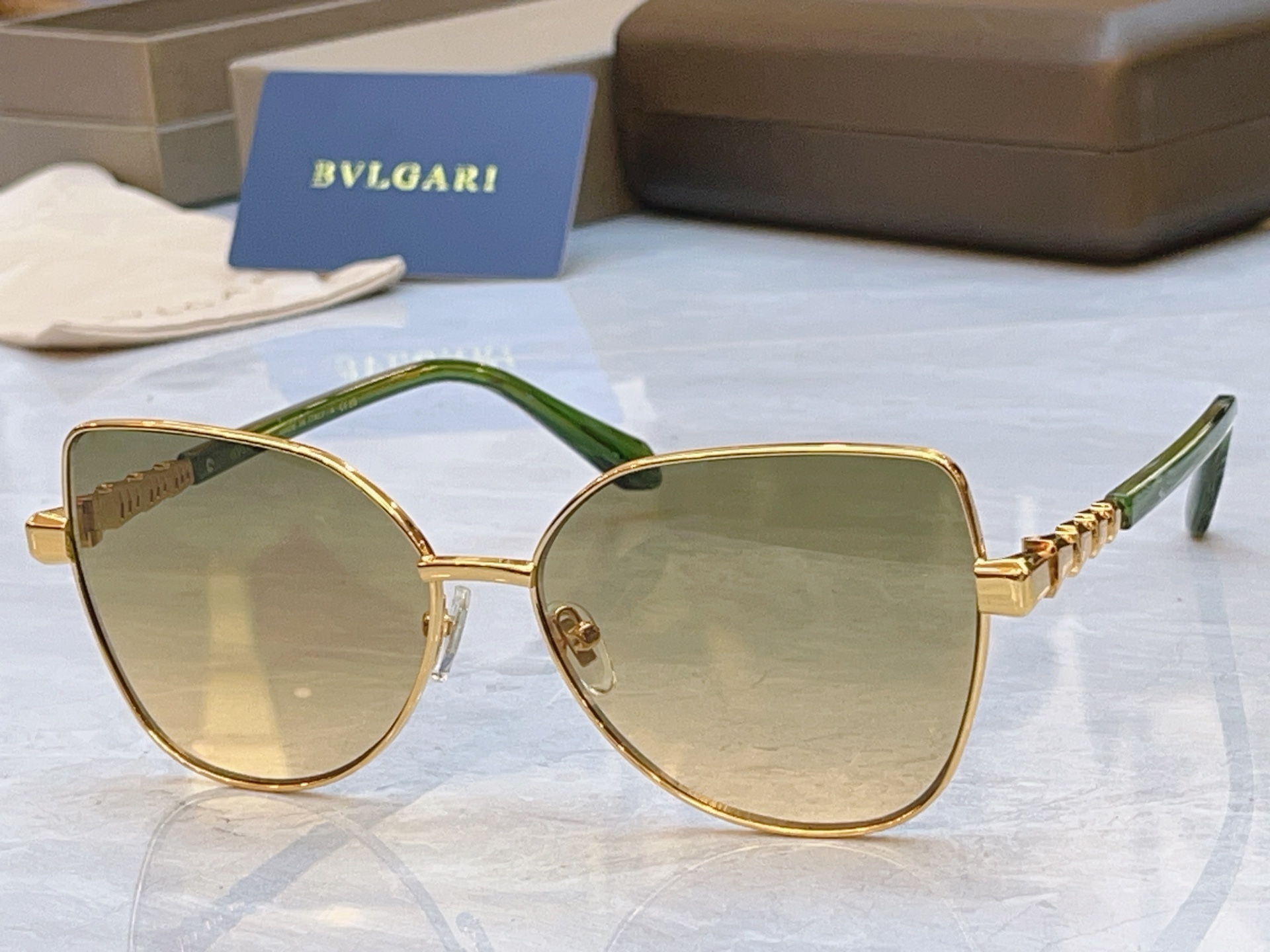 ，【BVLGA*】宝格*丽新款太阳镜，MODEL：BV 42355U，SIZE：60口15-148