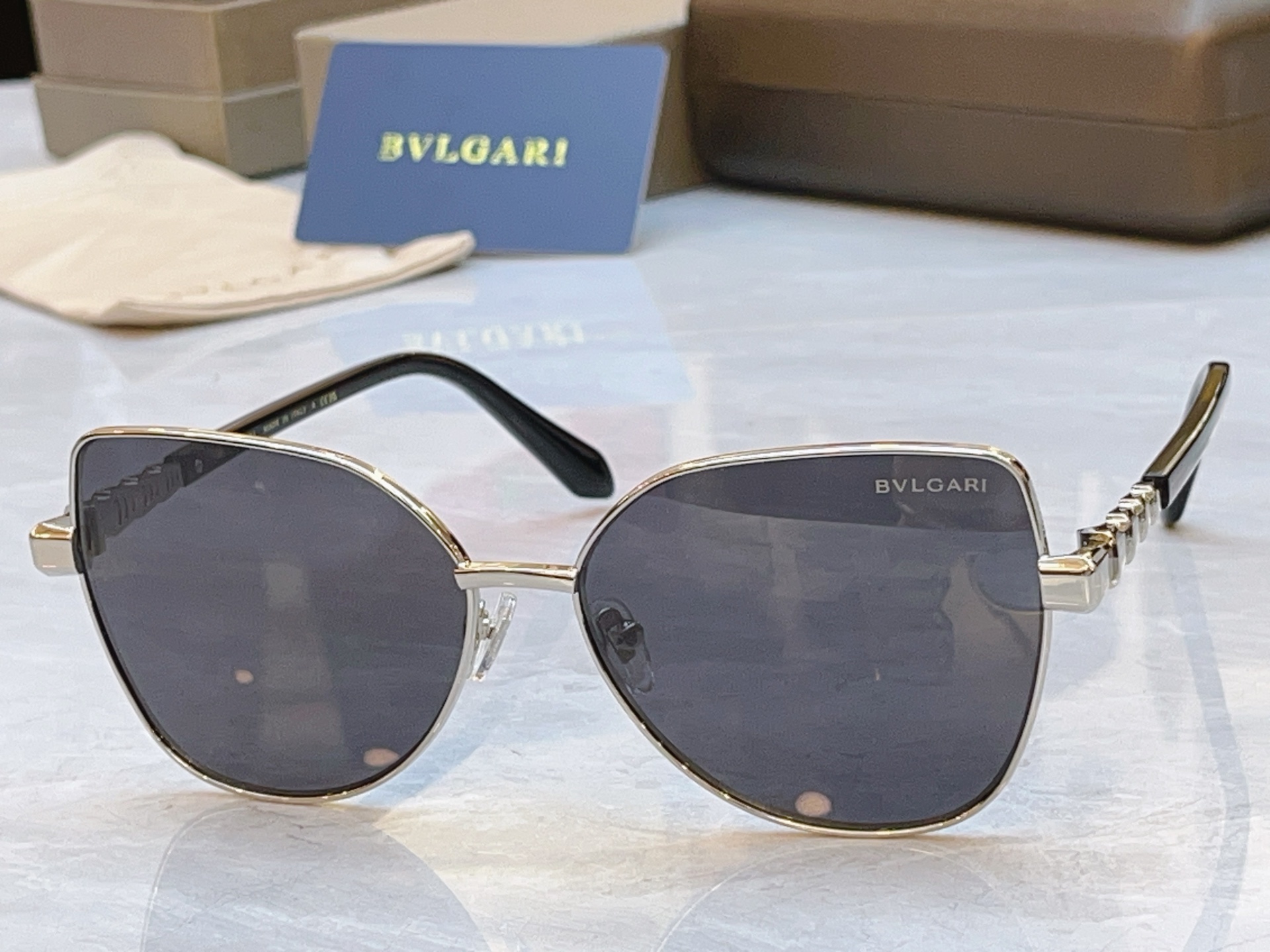 ，【BVLGA*】宝格*丽新款太阳镜，MODEL：BV 42355U，SIZE：60口15-148