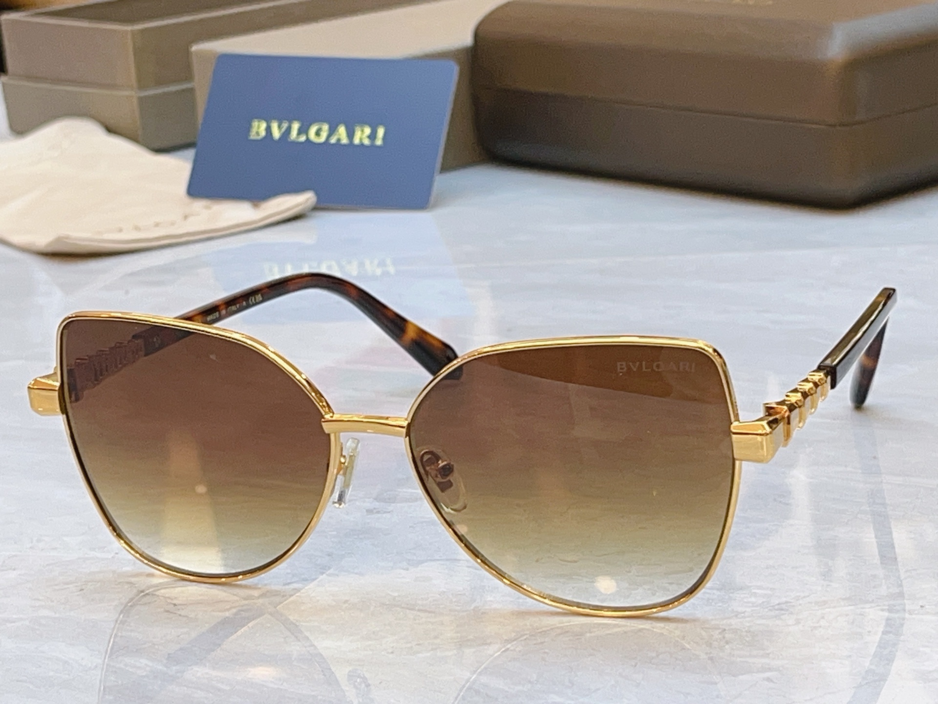 ，【BVLGA*】宝格*丽新款太阳镜，MODEL：BV 42355U，SIZE：60口15-148