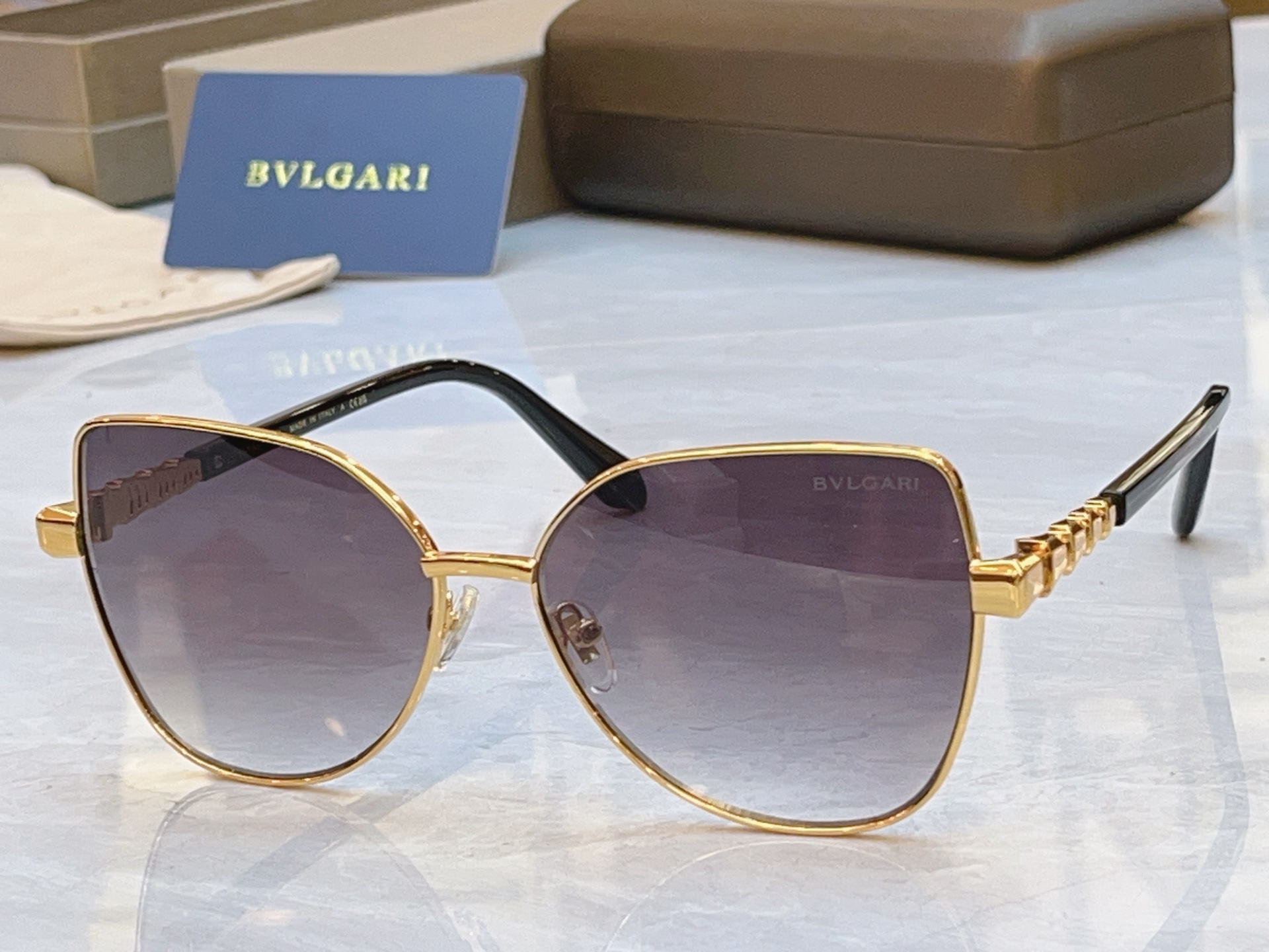 ，【BVLGA*】宝格*丽新款太阳镜，MODEL：BV 42355U，SIZE：60口15-148