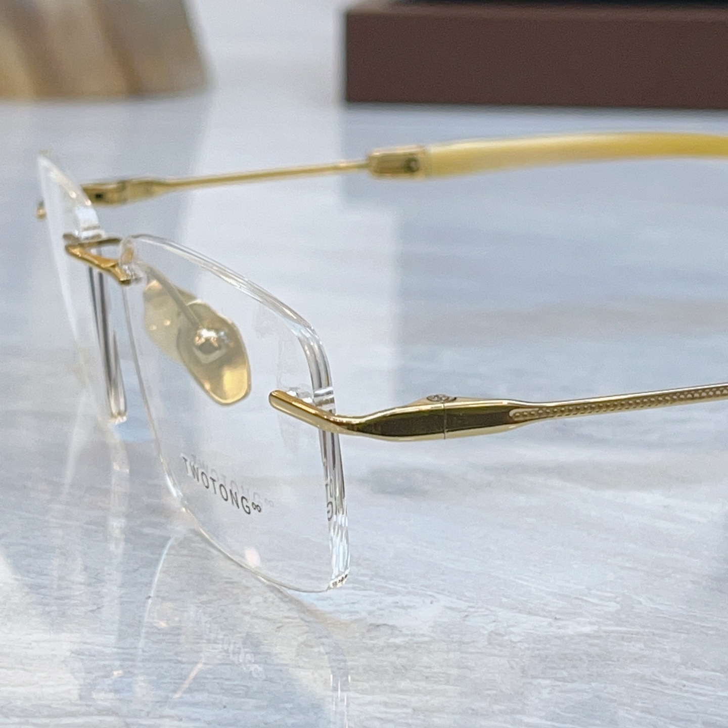 ，【TWOTONG】新款眼镜架，MODEL：V901，SIZE：55口18-148，钛框 牛角镜腿✨【配木盒+袋+牛角护