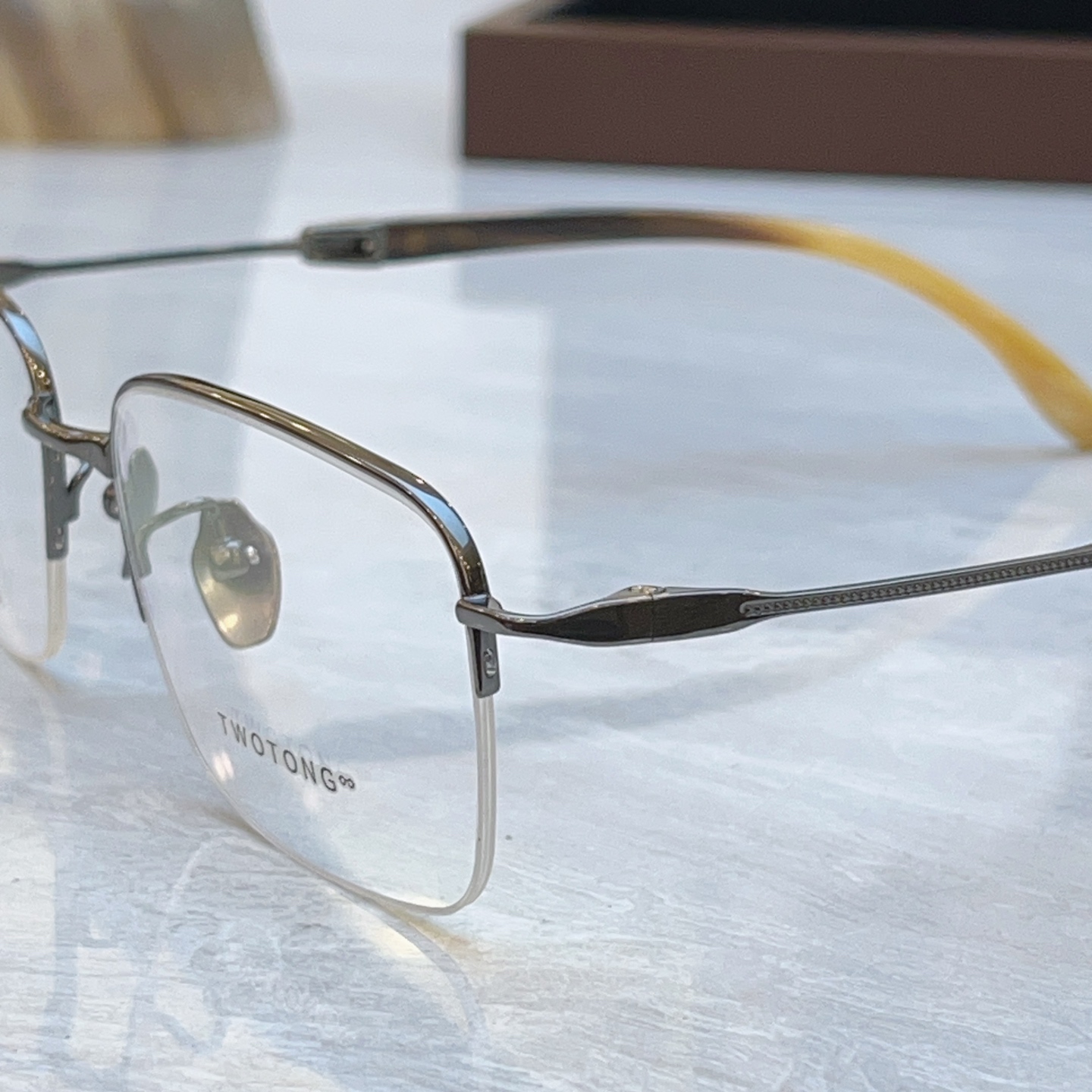 ，【TWOTONG】新款眼镜架，MODEL：V902，SIZE：56口18-146，钛框 牛角镜腿✨【配木盒+袋+牛角护