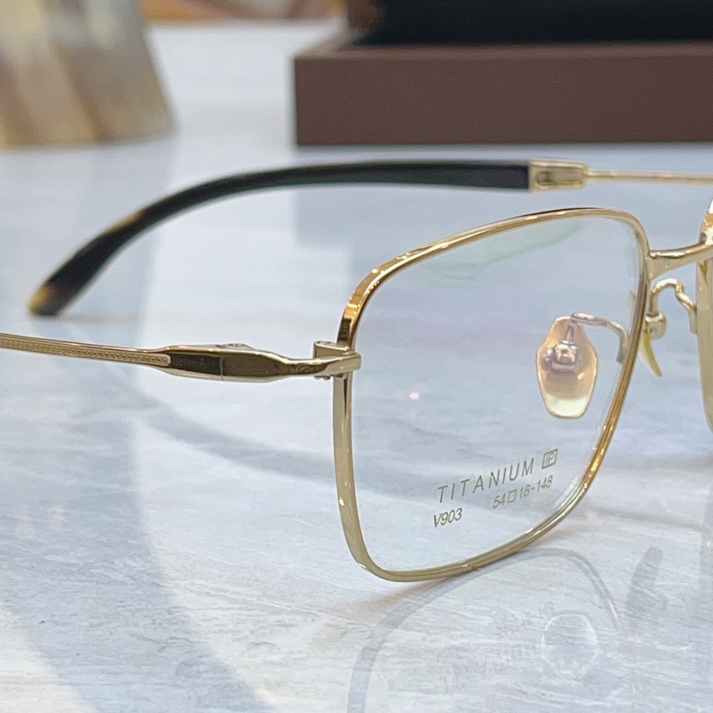 ，【TWOTONG】新款眼镜架，MODEL：V903，SIZE：54口16-148，钛框 牛角镜腿✨【配木盒+袋+牛角护